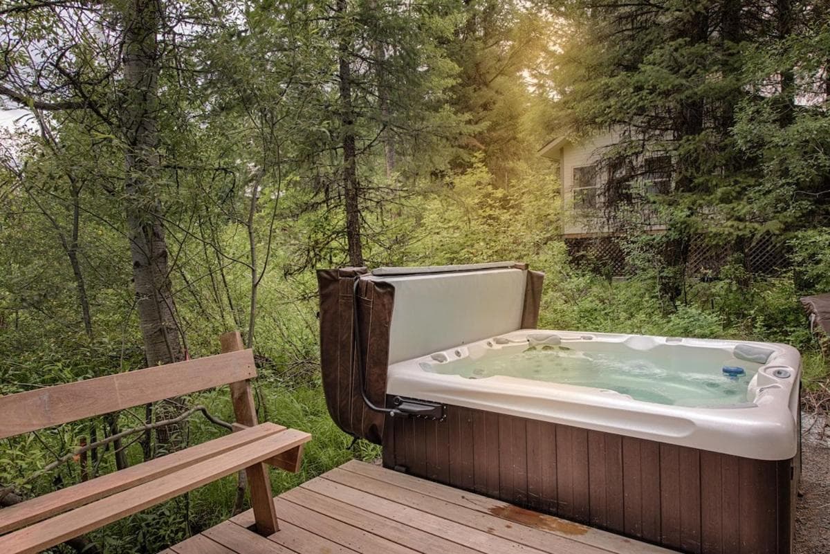 Lemonwood interior in McCall, ID — gallery photo 2