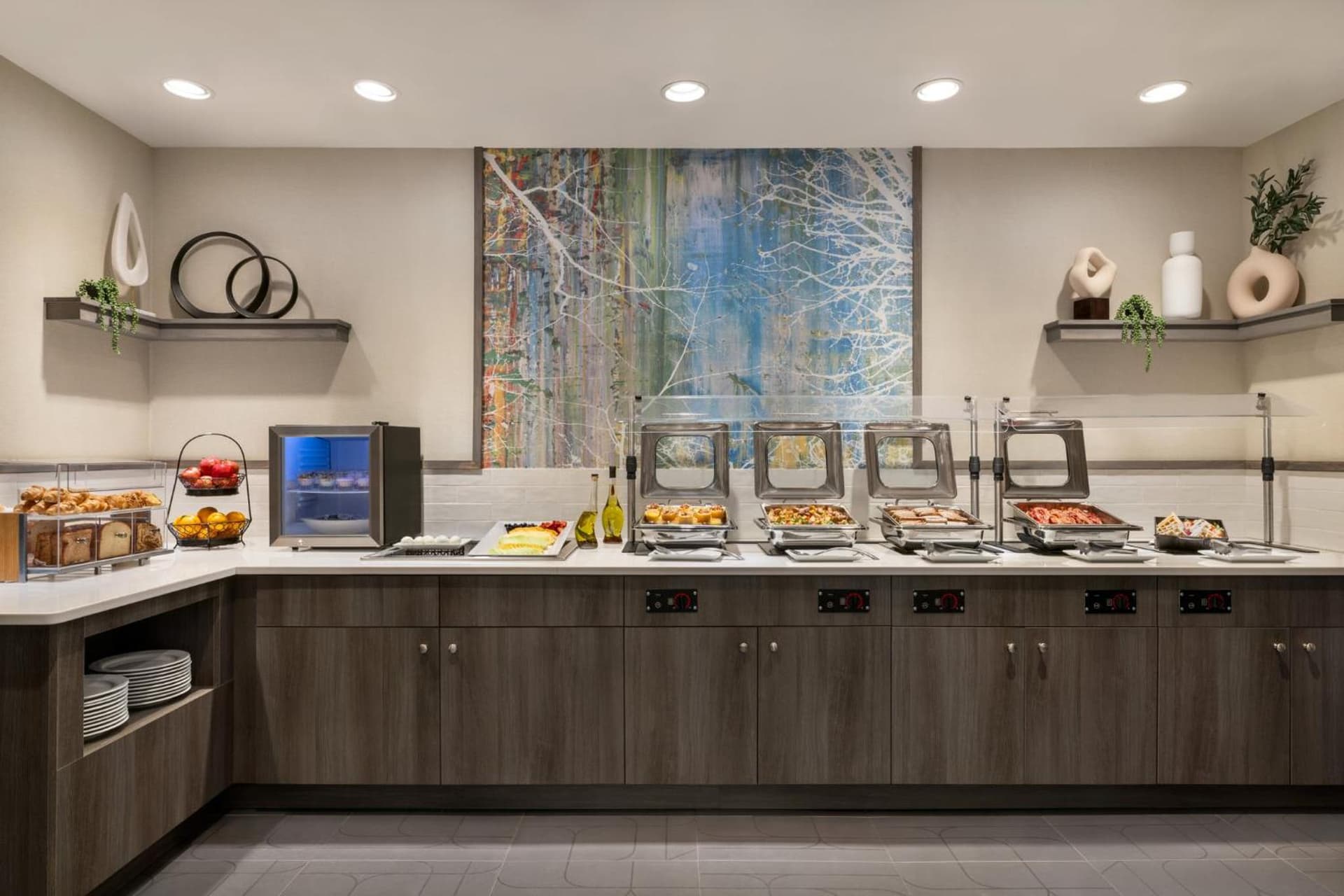 Crowne Plaza Edison by IHG gallery photo in Edison — image 17