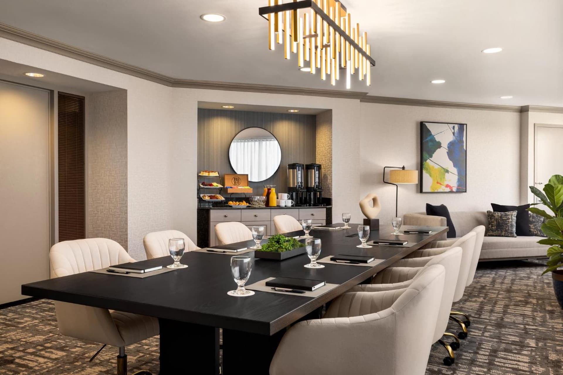 Crowne Plaza Edison by IHG gallery photo in Edison — image 26