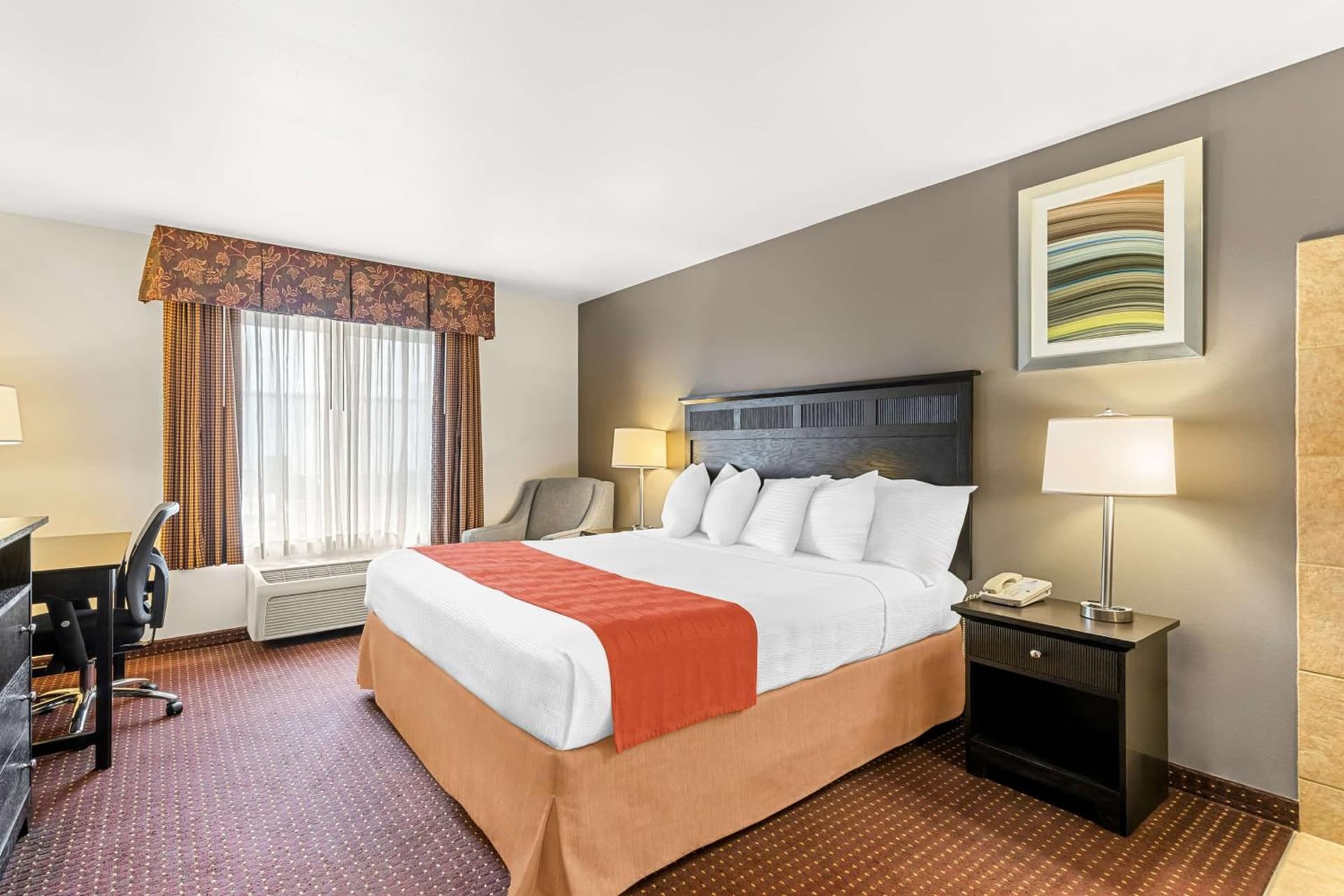 Best Western Legacy Inn & Suites Beloit/South Beloit gallery photo in South Beloit, IL — image 6