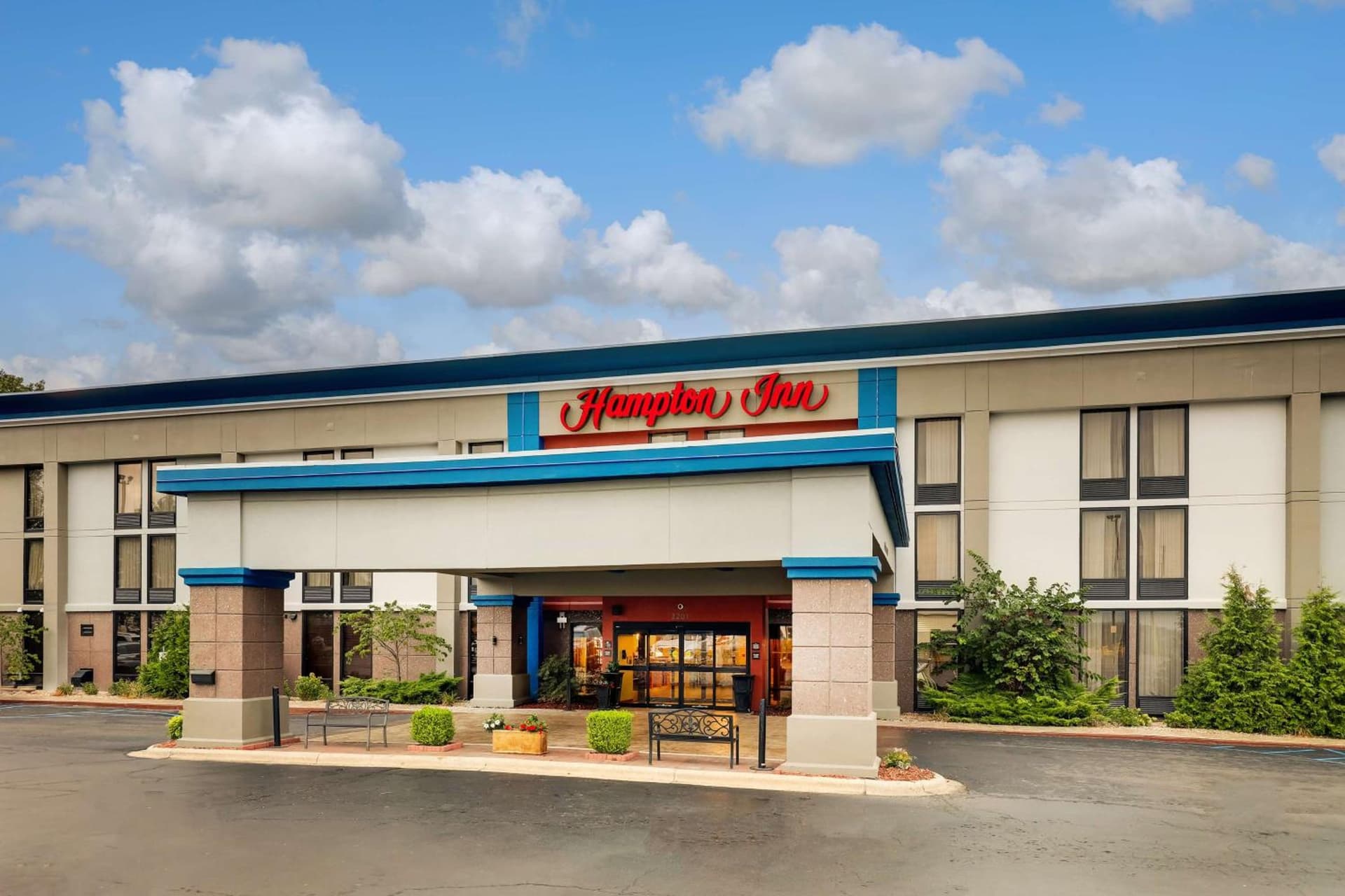 Hampton Inn Rolla featured exterior or lobby in Rolla, MO — similar hotel