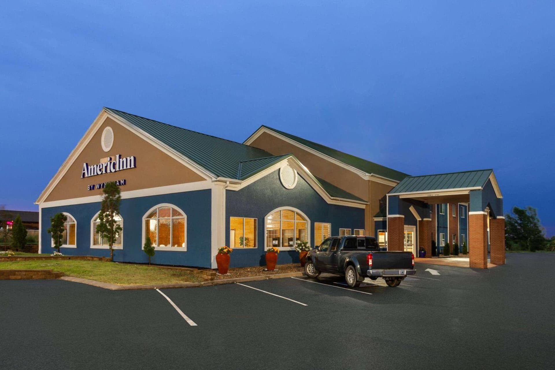 AmericInn by Wyndham Grinnell — hotel in Grinnell, Iowa
