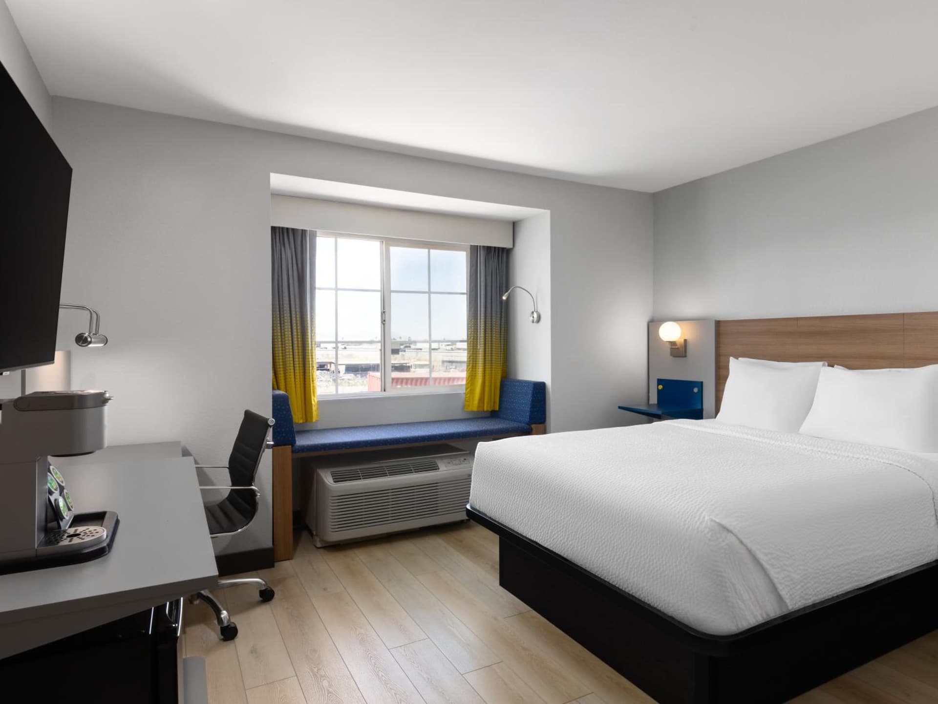 Microtel Inn & Suites by Wyndham Tracy gallery photo in Tracy, CA — image 59