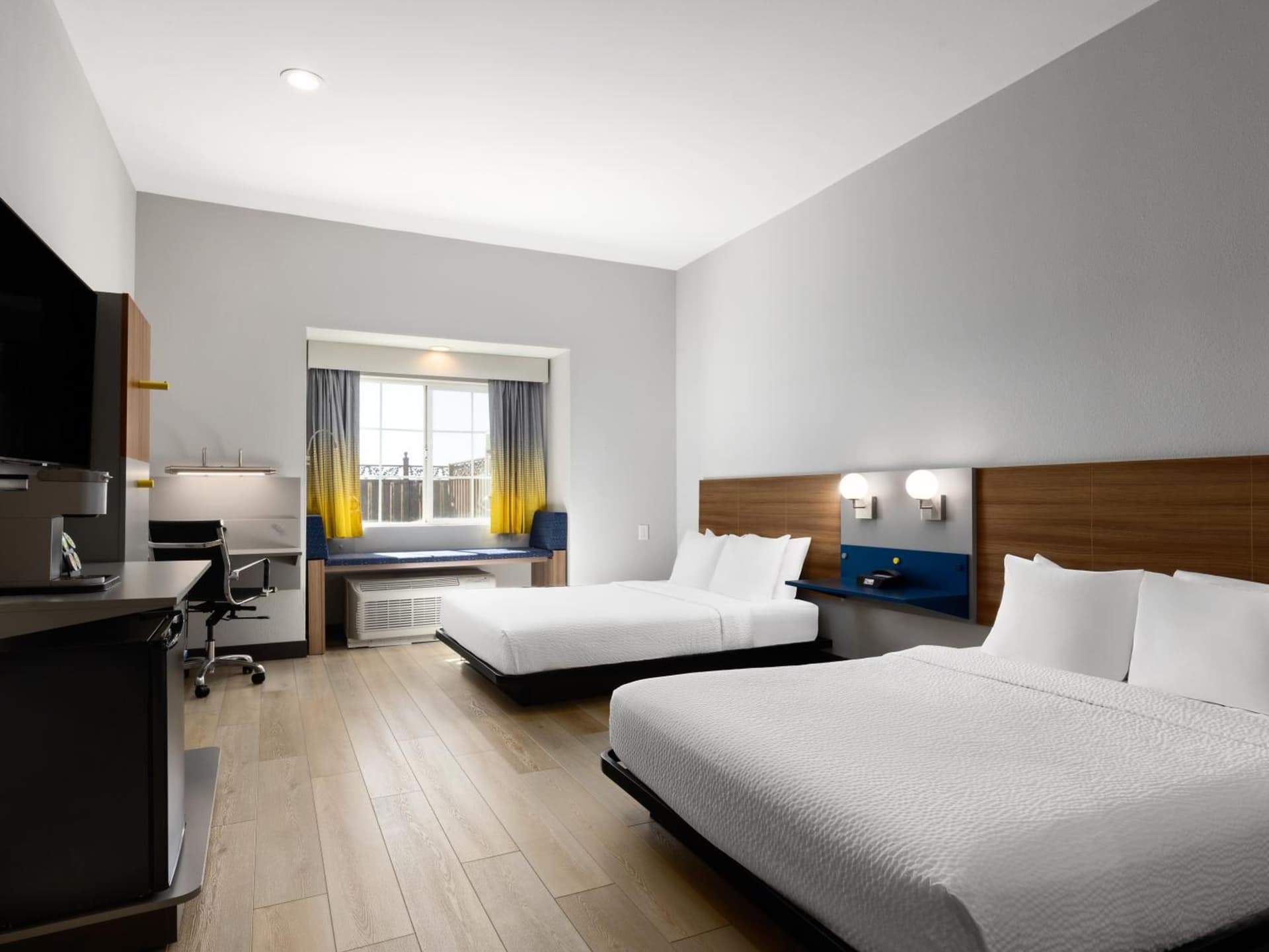 Microtel Inn & Suites by Wyndham Tracy gallery photo in Tracy, CA — image 10