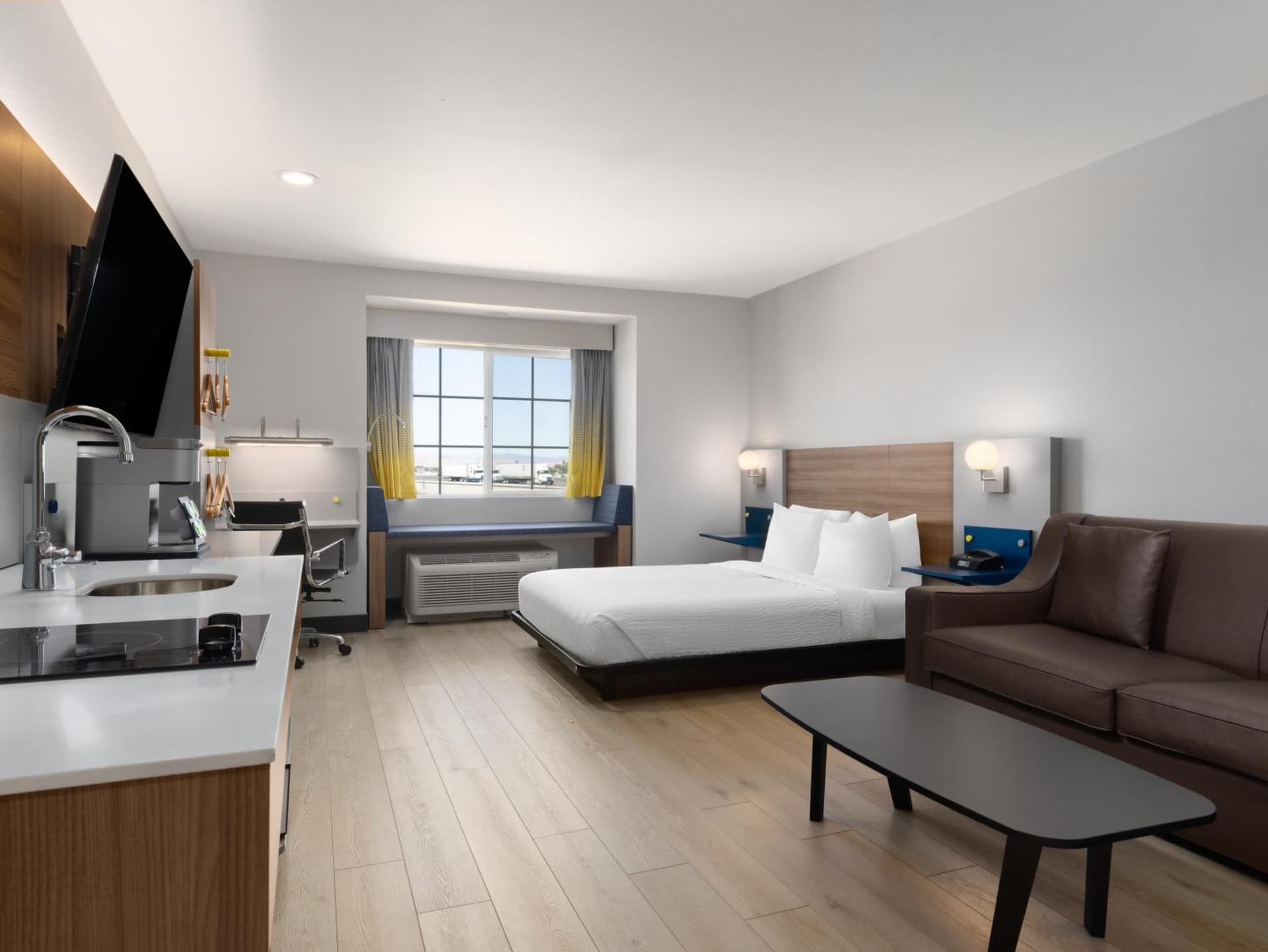 Microtel Inn & Suites by Wyndham Tracy gallery photo in Tracy, CA — image 26