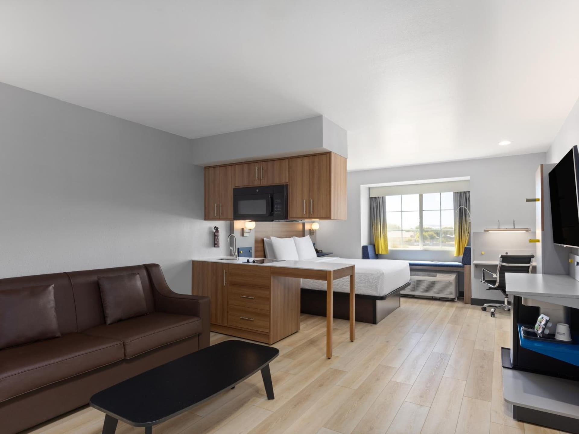 Microtel Inn & Suites by Wyndham Tracy gallery photo in Tracy, CA — image 17