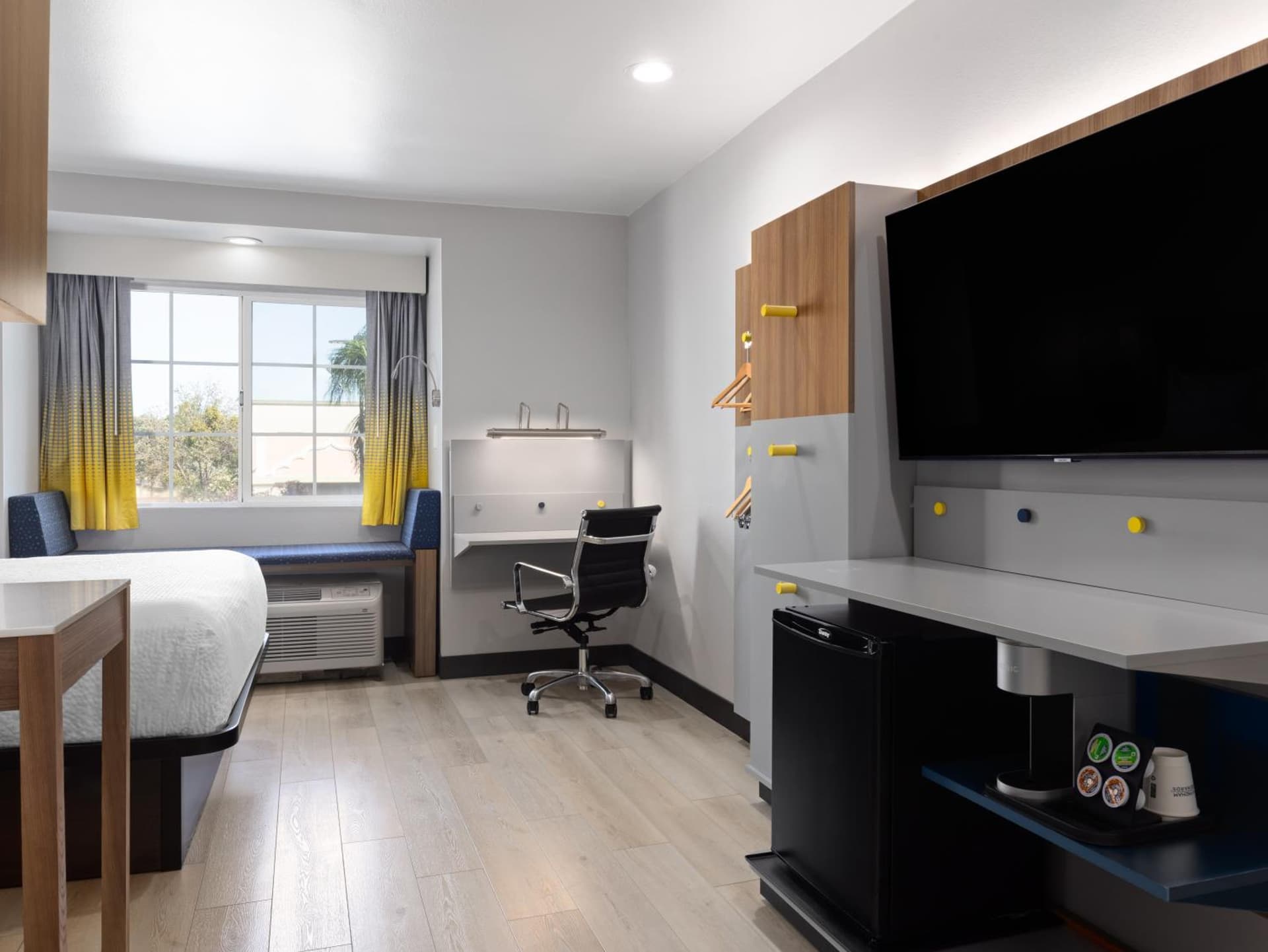 Microtel Inn & Suites by Wyndham Tracy gallery photo in Tracy, CA — image 38