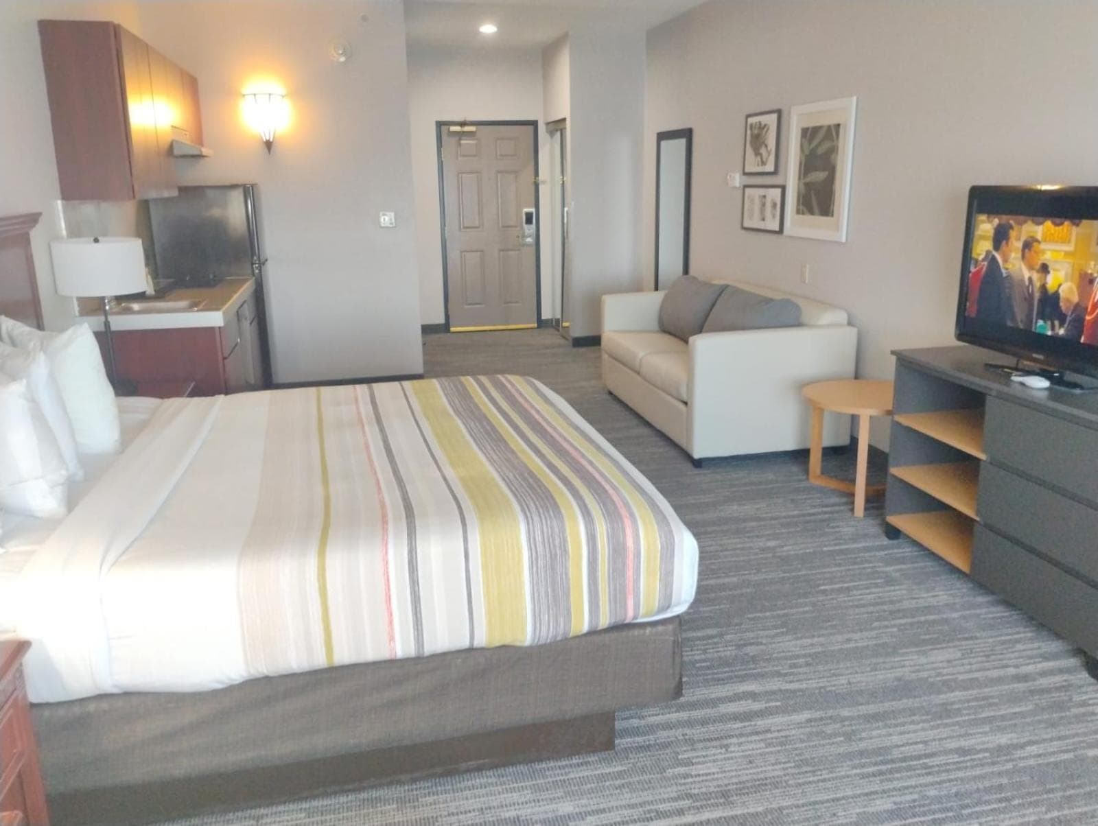 Country Inn & Suites by Radisson, Harrisburg - Hershey West, PA gallery photo in Harrisburg, PA — image 41