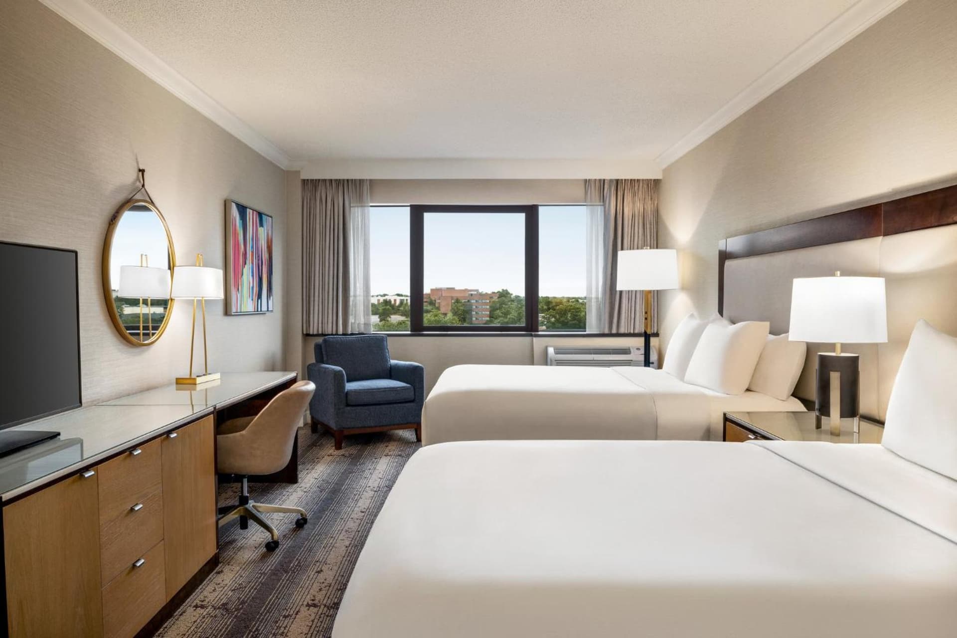 Crowne Plaza Edison by IHG gallery photo in Edison — image 28