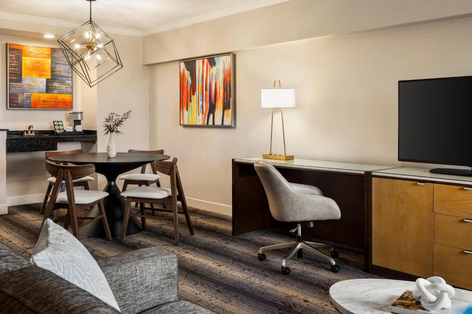 Crowne Plaza Edison by IHG gallery photo in Edison — image 33