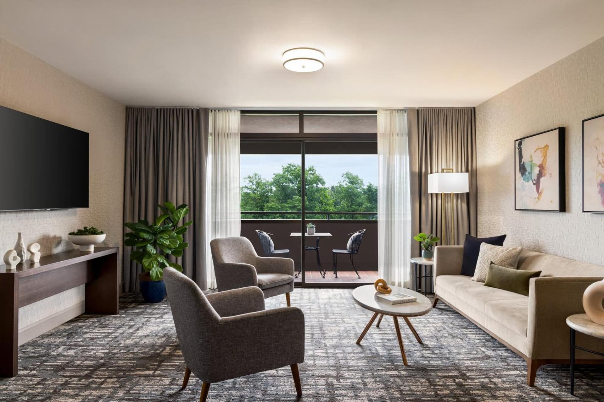Crowne Plaza Edison by IHG gallery photo in Edison — image 21