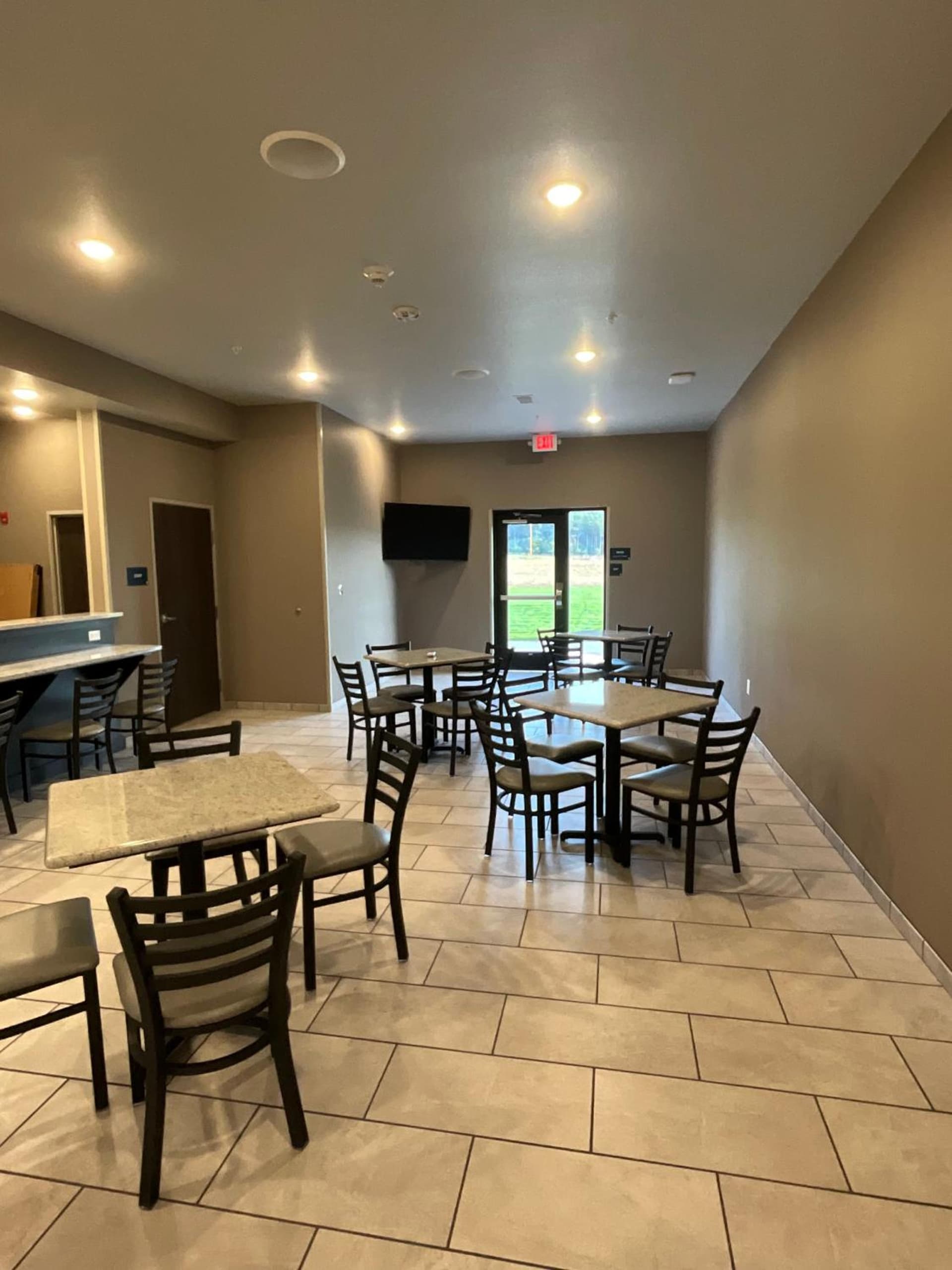 Riverstone Suites by Cobblestone Hotels - Chippewa Falls gallery photo in Chippewa Falls, WI — image 8