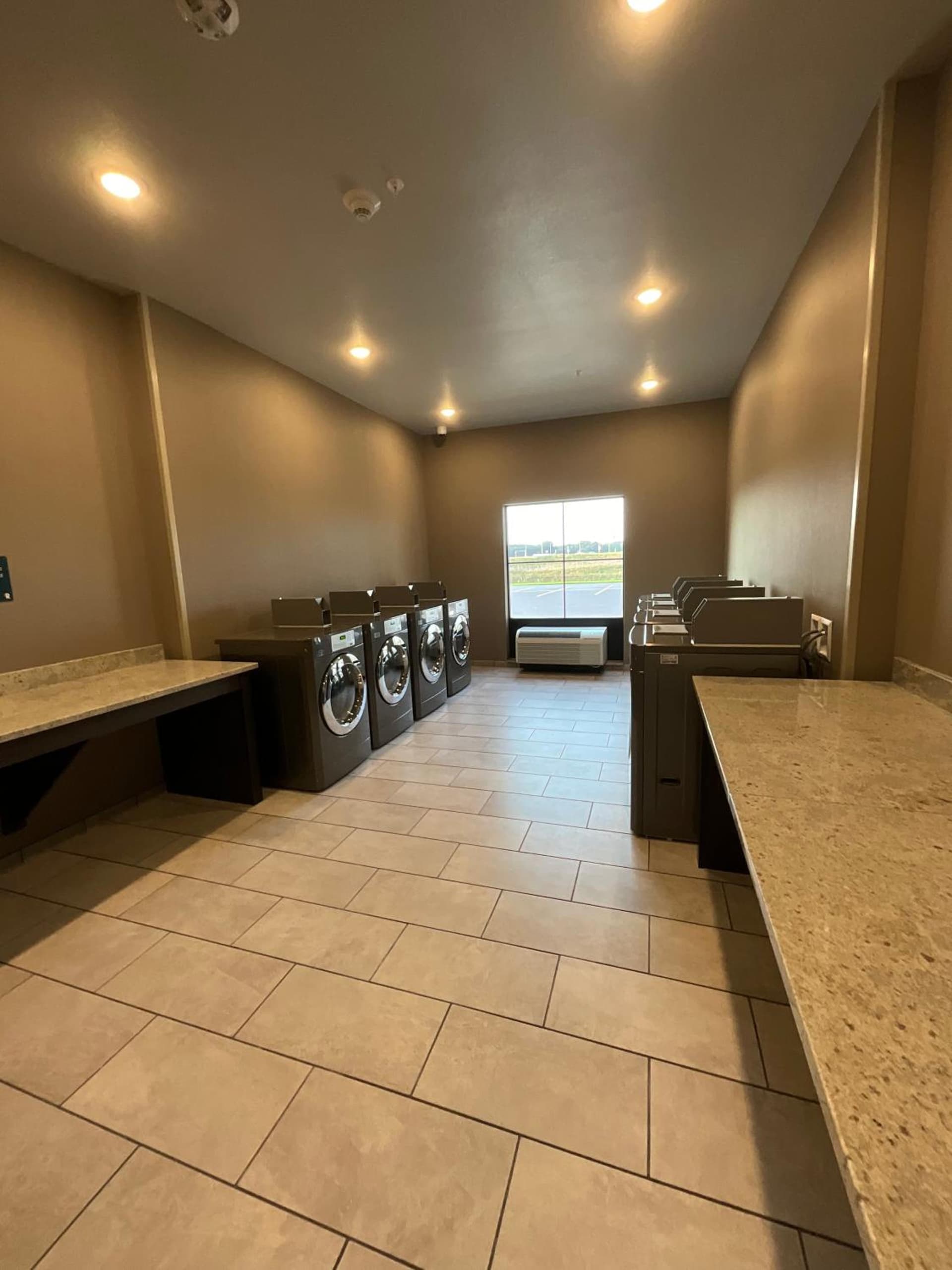 Riverstone Suites by Cobblestone Hotels - Chippewa Falls gallery photo in Chippewa Falls, WI — image 16