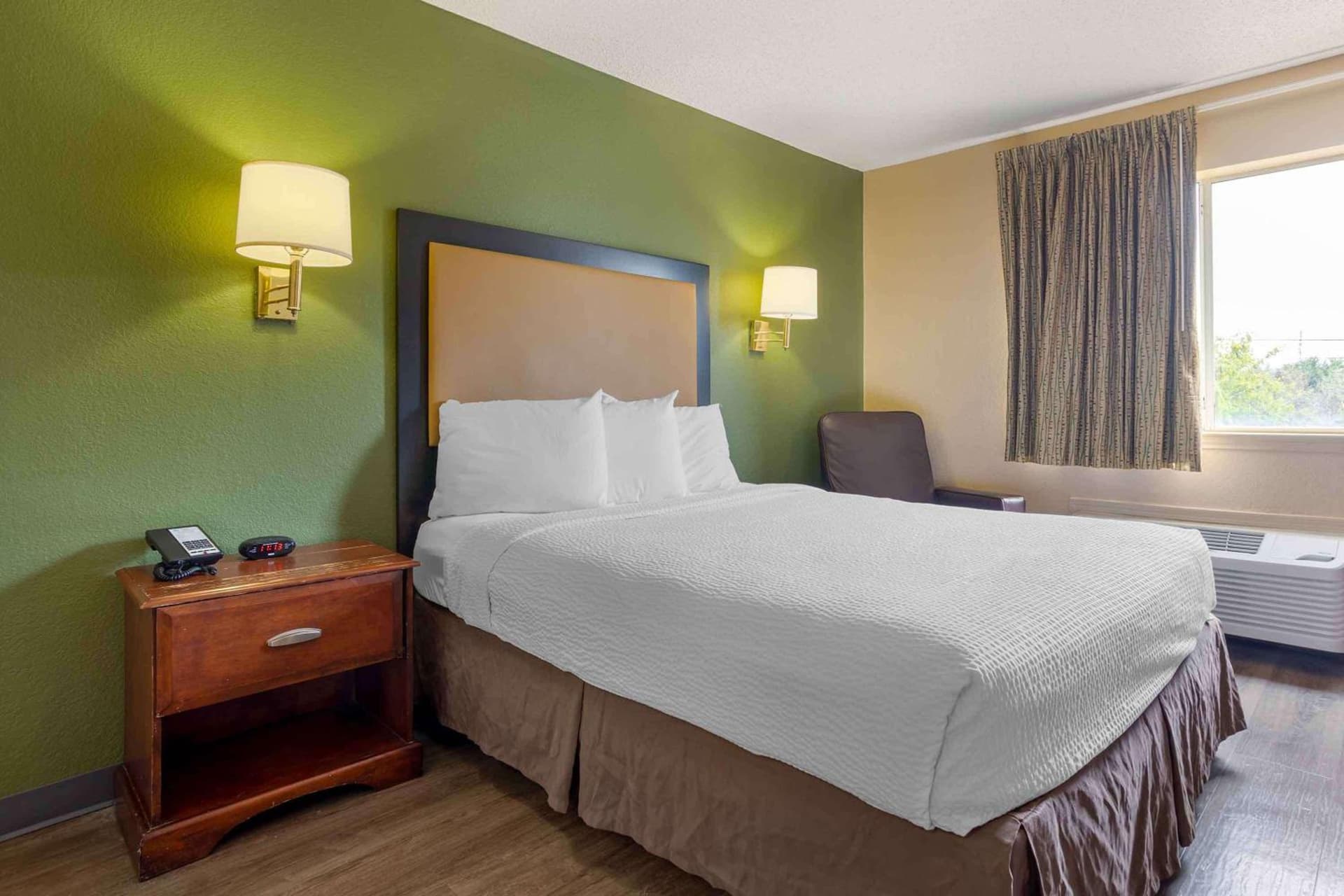 Extended Stay America Select Suites - Houston - Sugar Land gallery photo in Sugar Land, TX — image 54
