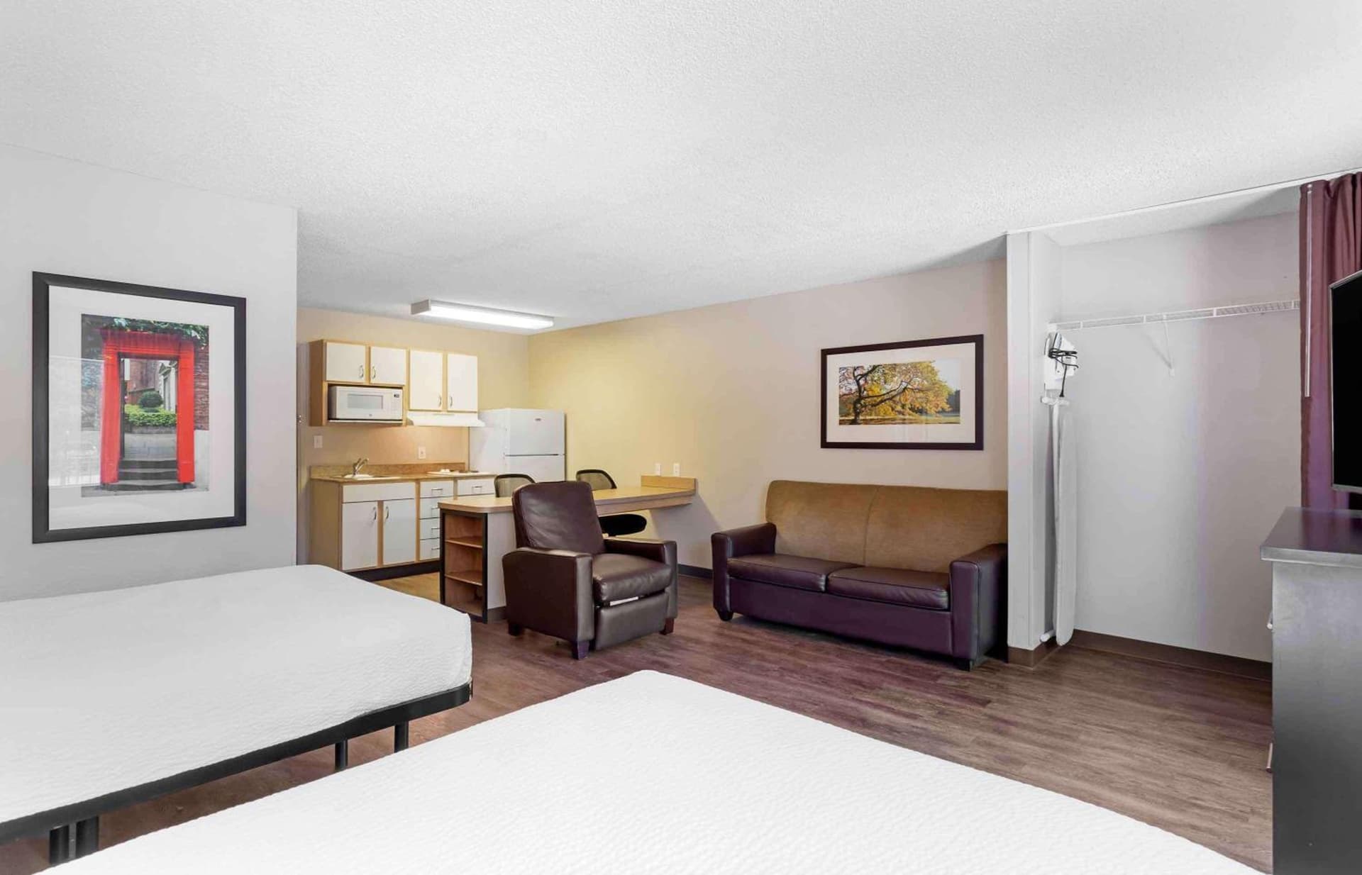 Extended Stay America Select Suites - Houston - Sugar Land gallery photo in Sugar Land, TX — image 61