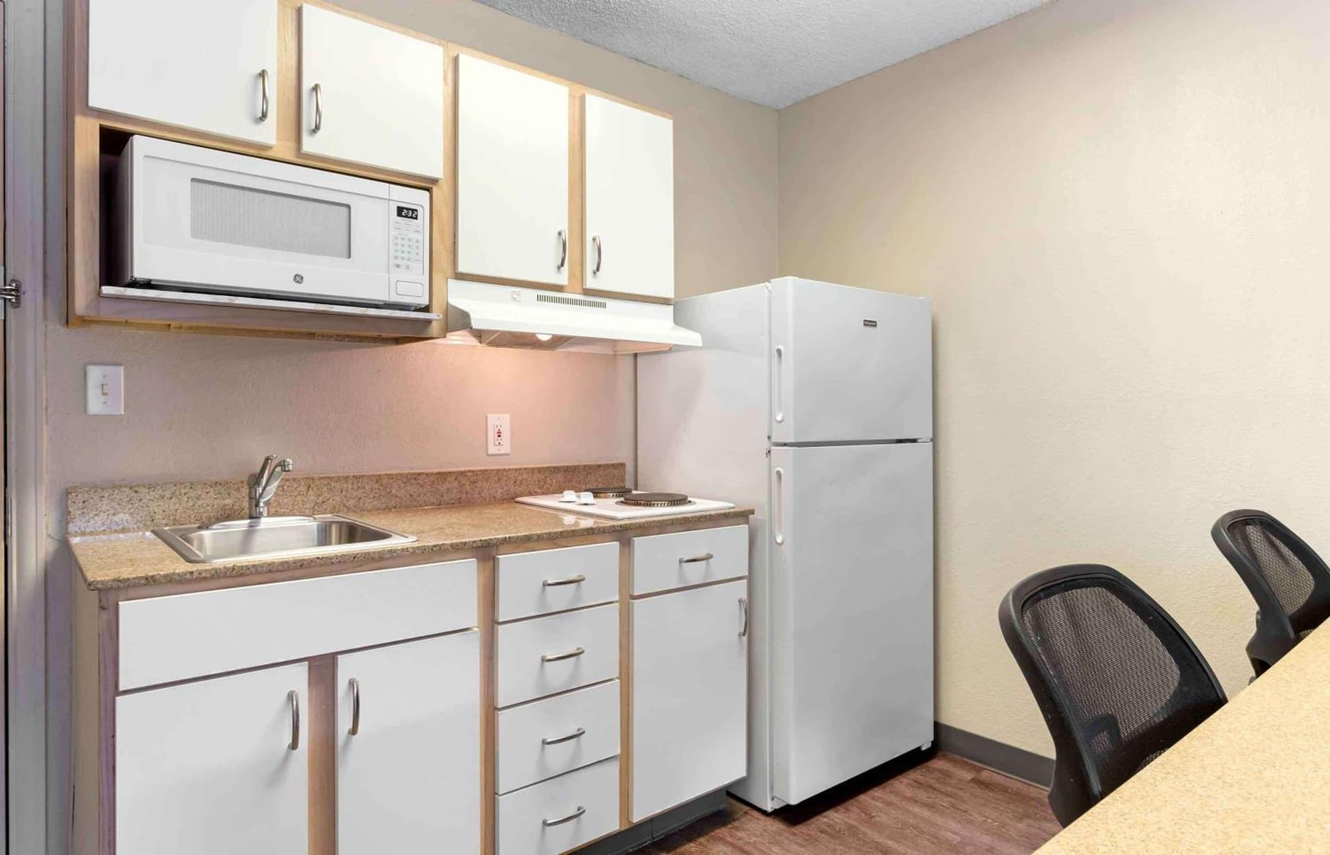Extended Stay America Select Suites - Houston - Sugar Land gallery photo in Sugar Land, TX — image 60