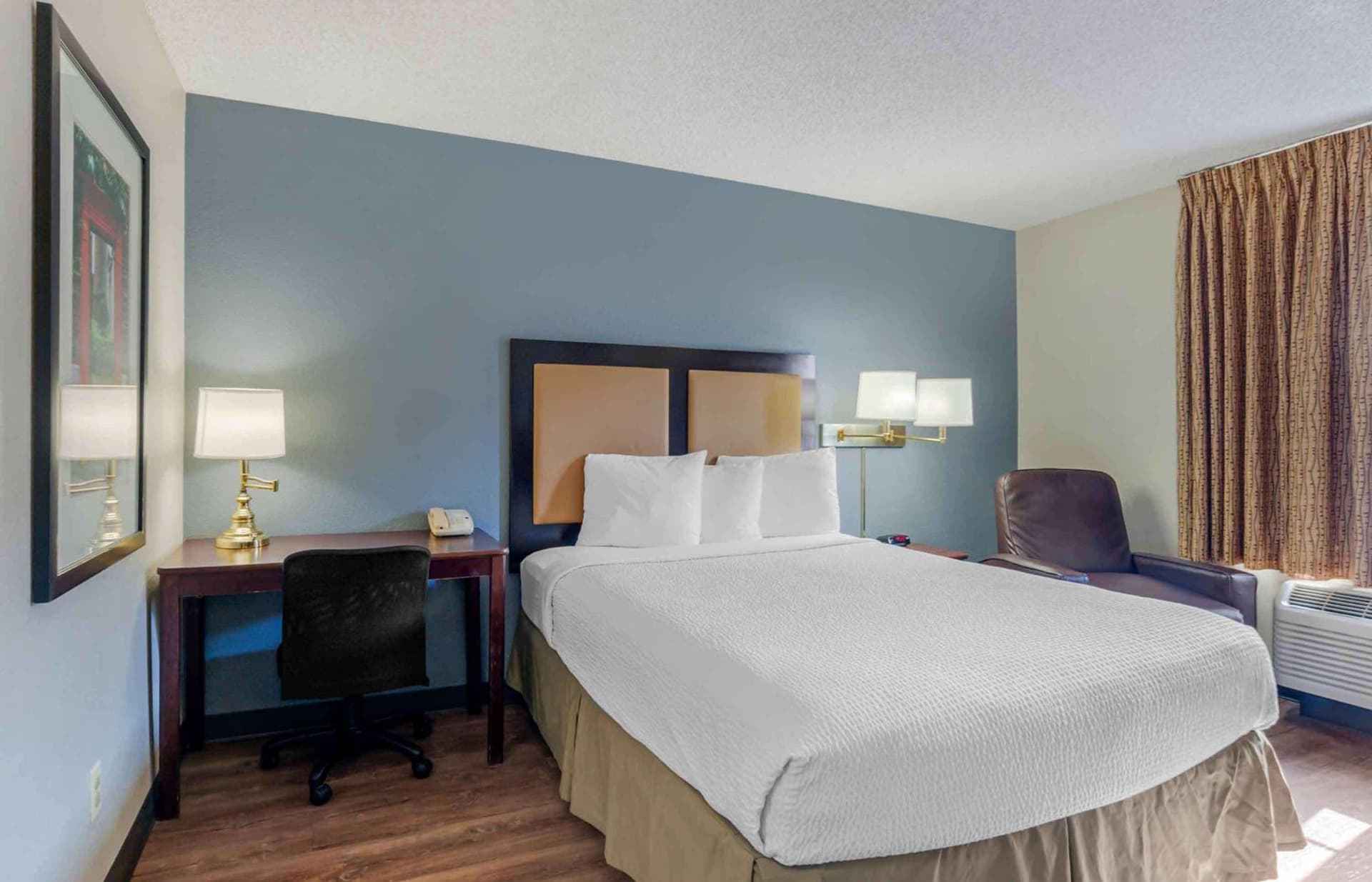 Extended Stay America Suites - Los Angeles - Torrance Blvd gallery photo in Torrance, CA — image 11