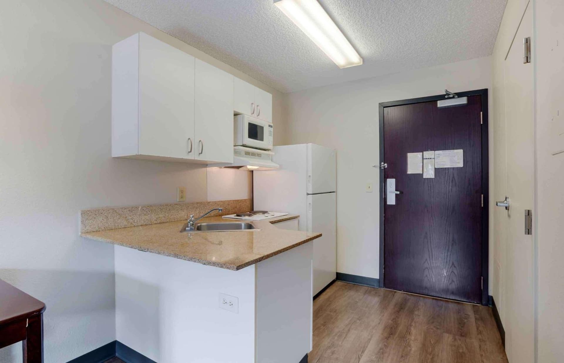 Extended Stay America Suites - Los Angeles - Torrance Blvd gallery photo in Torrance, CA — image 44