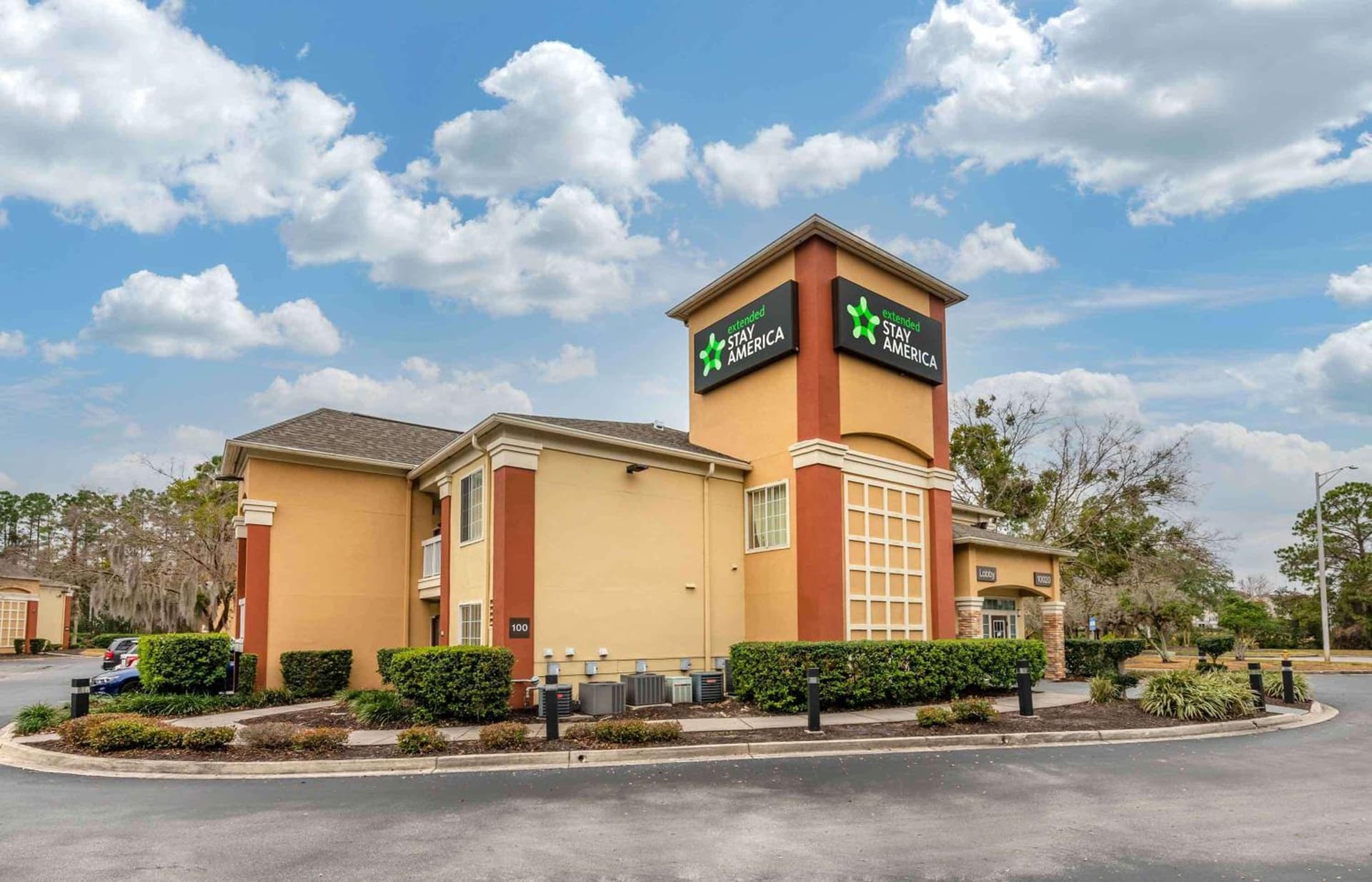 Extended Stay America Select Suites - Jacksonville - Southside - St Johns Towne Ctr property views in Jacksonville, FL — gallery photo 3