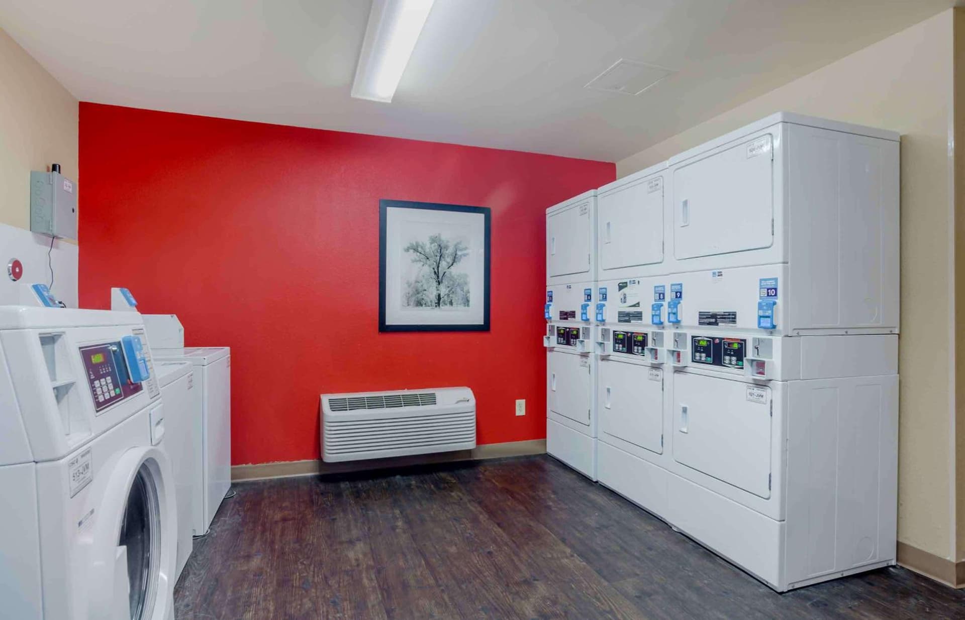 Extended Stay America Suites - Los Angeles - Torrance Blvd gallery photo in Torrance, CA — image 53