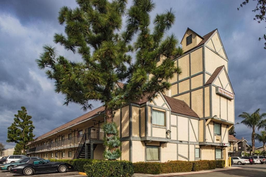 Key Inn and Suites featured exterior or lobby in Tustin, CA — similar hotel