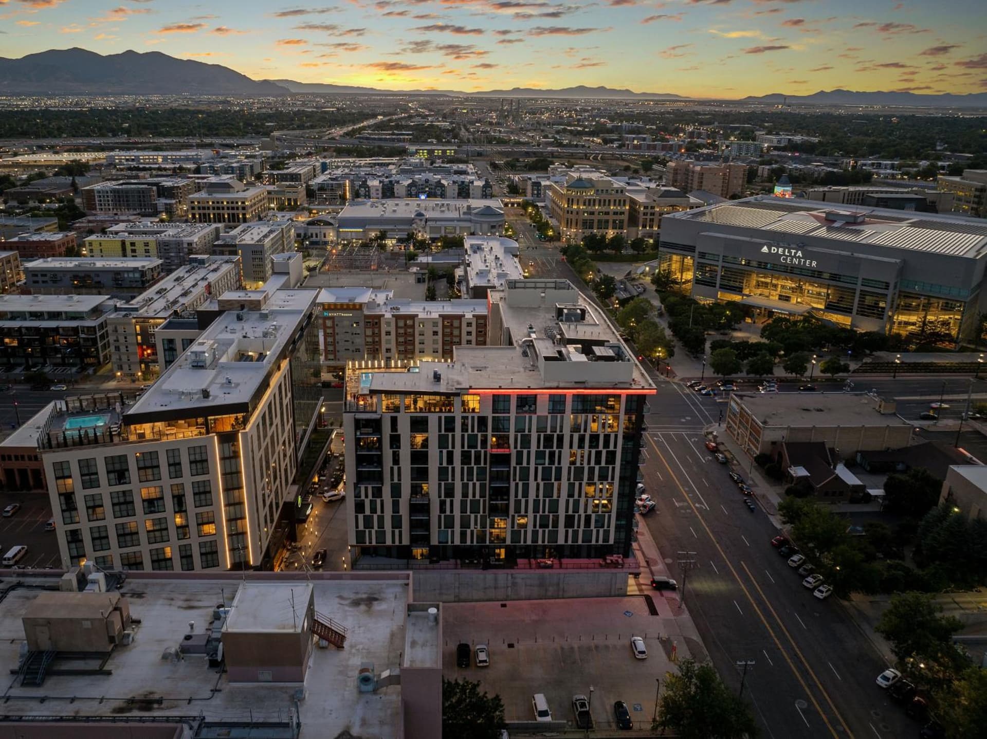 Downtown views! Amazing pool gym hottub Luxury apt featured exterior or lobby in Salt Lake City, UT — similar hotel
