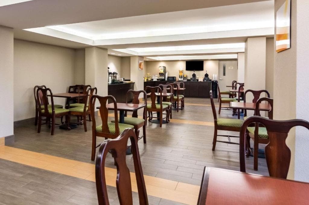 Quality Inn property views in Manassas, VA — gallery photo 3