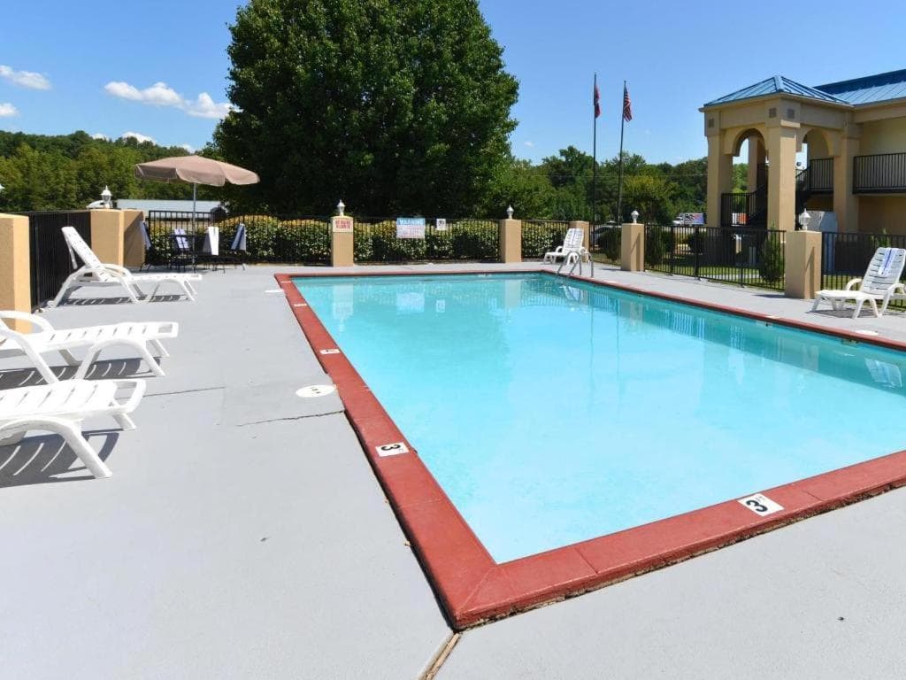 Days Inn Little Rock South property views in Little Rock, AR — gallery photo 3