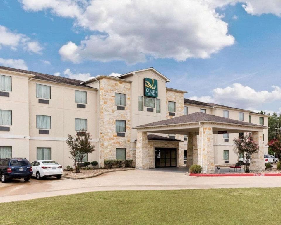 Quality Suites — hotel in Huntsville, Texas
