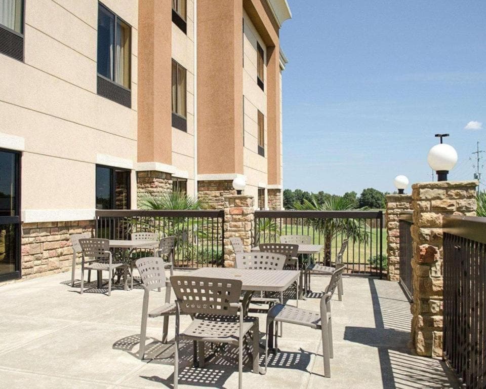 Comfort Suites property views in Greenwood, MS — gallery photo 3