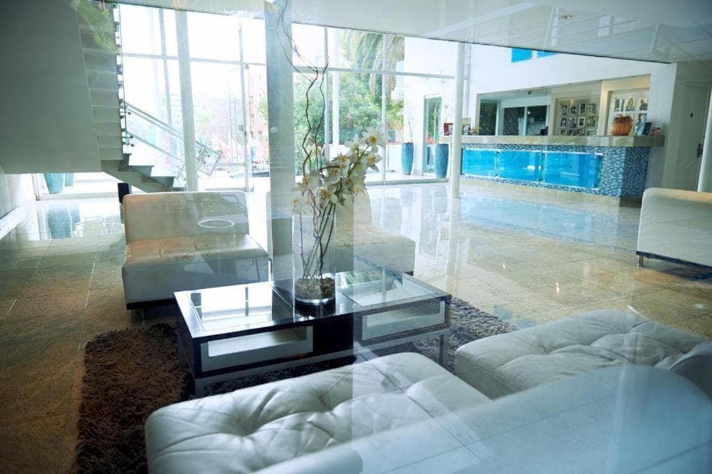 Highland Gardens Hotel property views in Los Angeles, CA — gallery photo 3