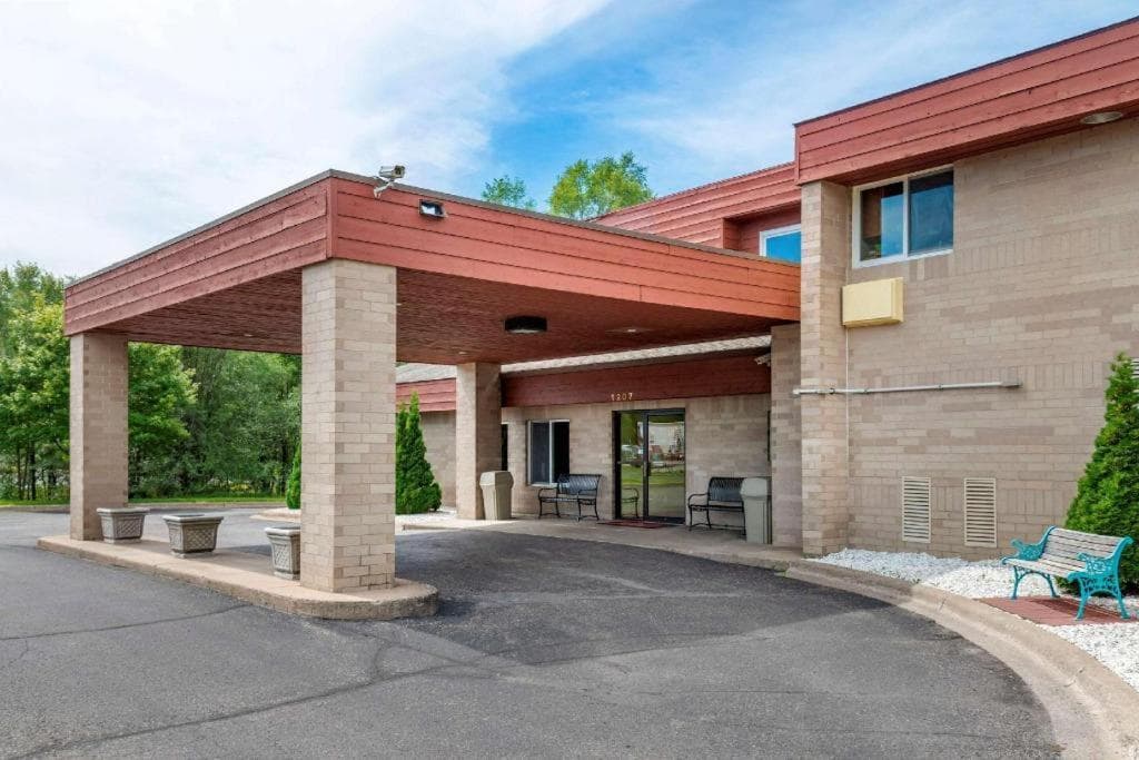 Econo Lodge gallery photo in River Falls, WI — image 22