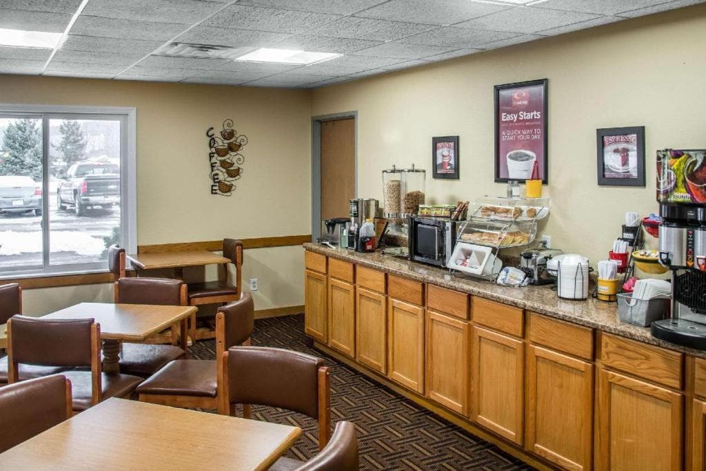 Econo Lodge gallery photo in River Falls, WI — image 19