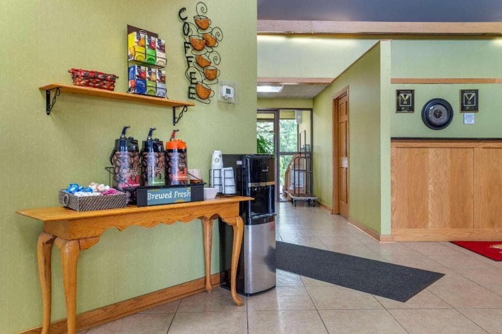 Econo Lodge gallery photo in River Falls, WI — image 8