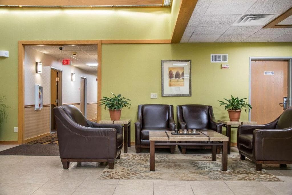 Econo Lodge gallery photo in River Falls, WI — image 11