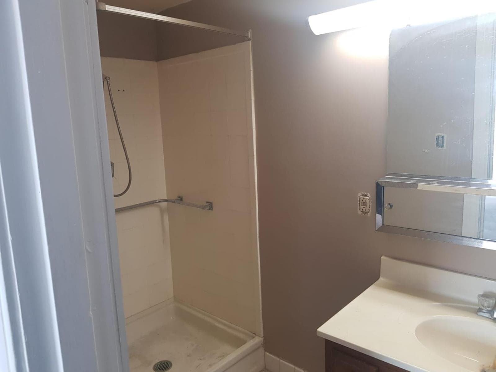 Katie inn property views in Paris, IL — gallery photo 3