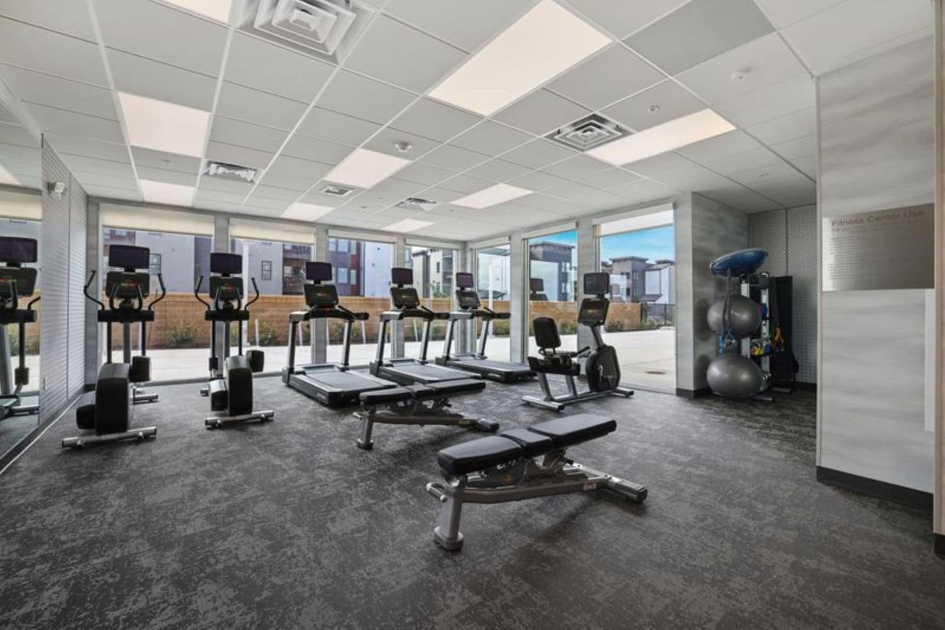 Fairfield Inn & Suites by Marriott Lodi interior in Lodi, CA — gallery photo 2