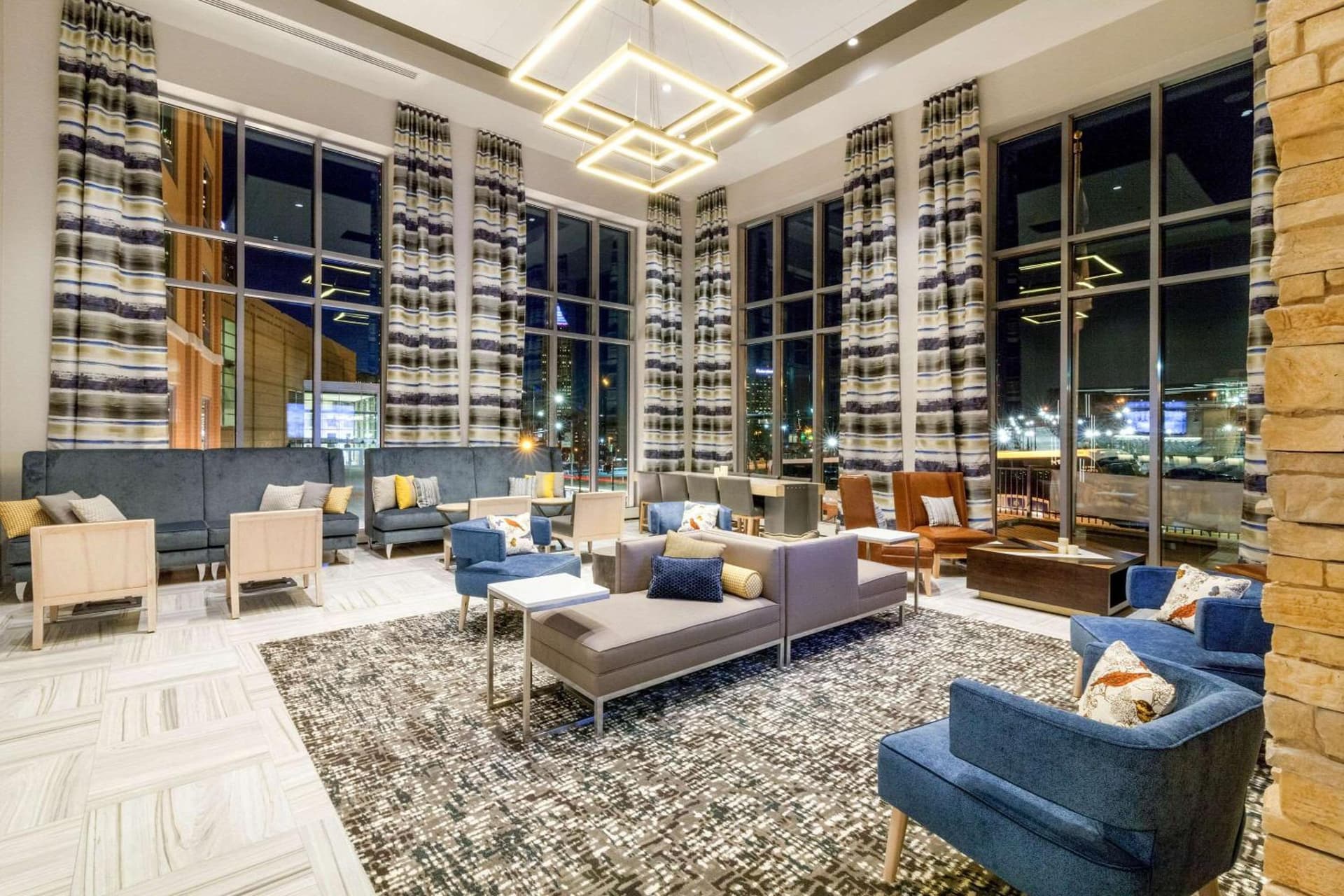 Cambria Hotel Pittsburgh - Downtown interior in Pittsburgh, PA — gallery photo 2