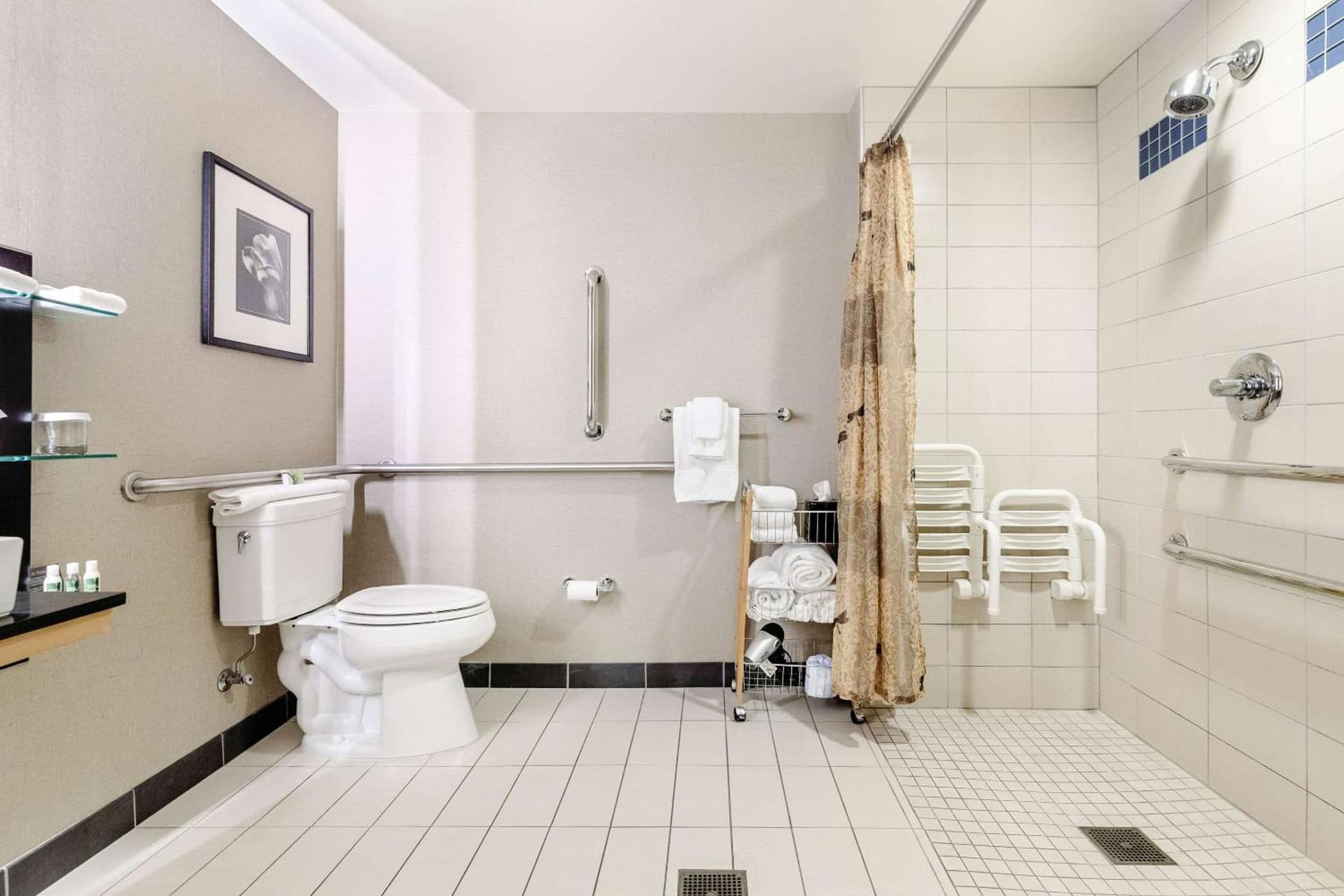Cambria Hotel Pittsburgh - Downtown gallery photo in Pittsburgh, PA — image 9