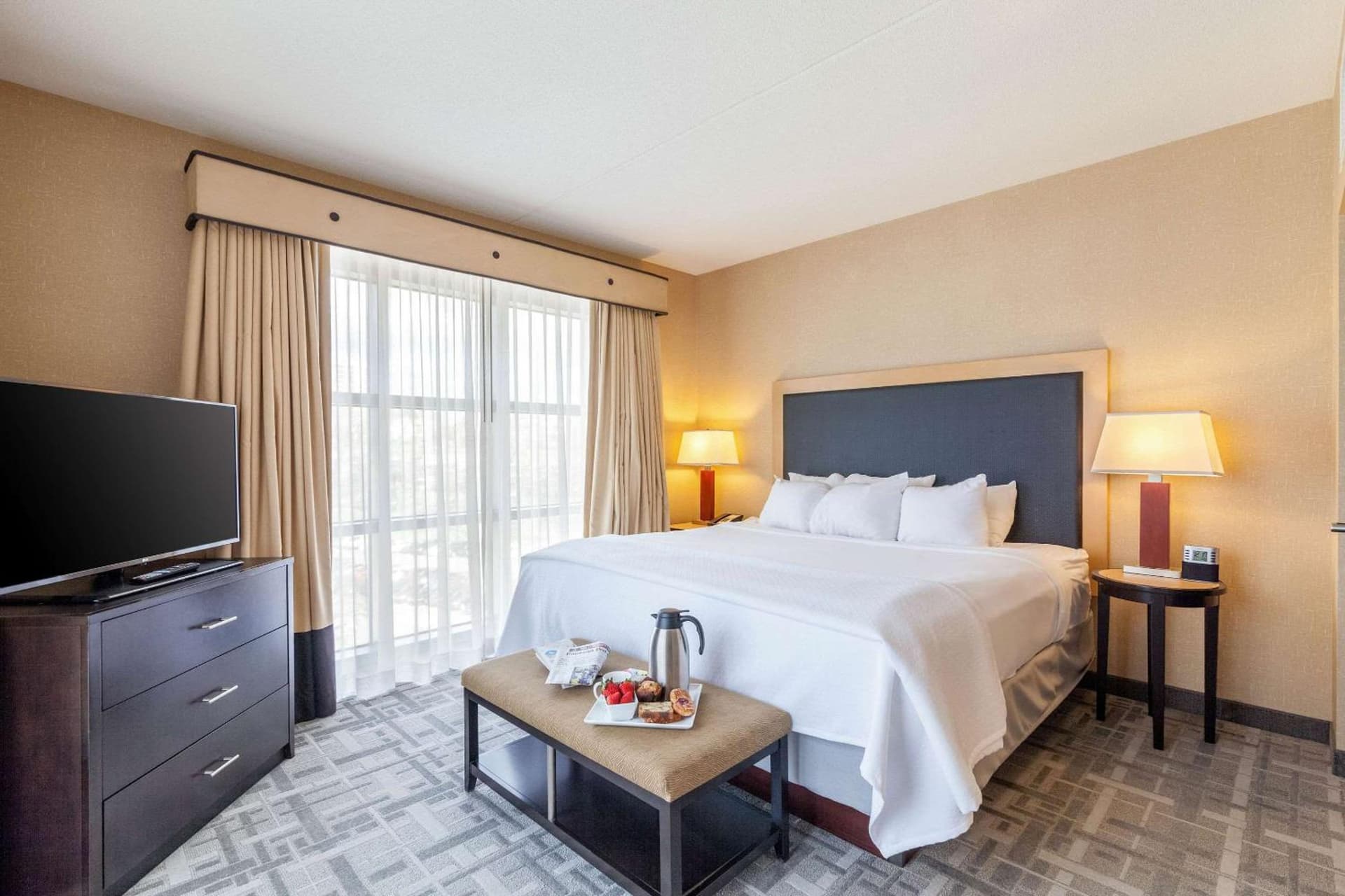 Cambria Hotel Pittsburgh - Downtown gallery photo in Pittsburgh, PA — image 10