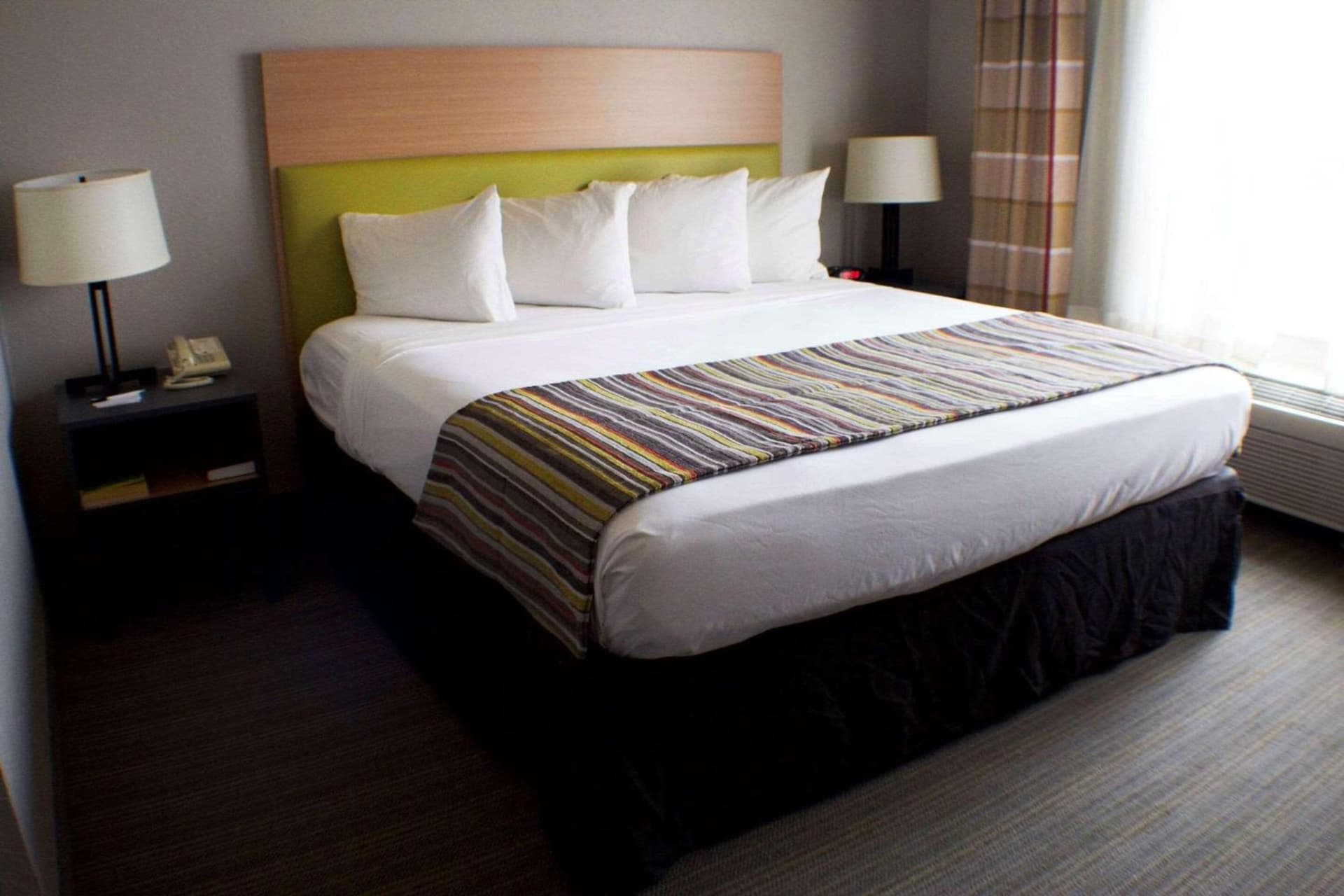 Country Inn & Suites by Radisson, Appleton Airport - Fox River Mall Area property views in Appleton, WI — gallery photo 3