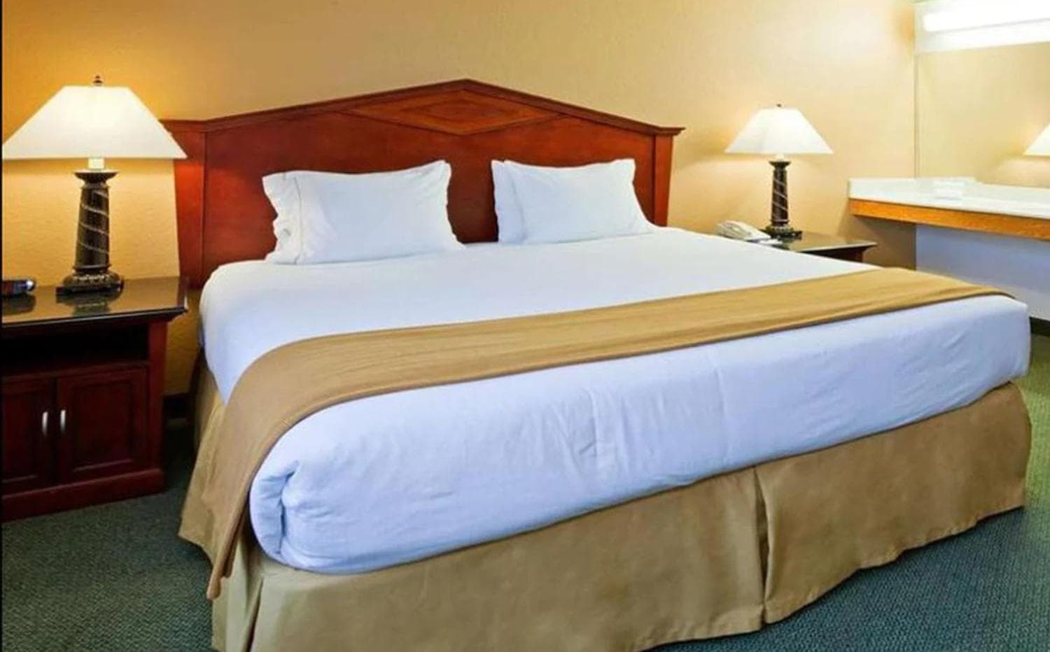 Blue Way Inn Eagan Extended Stay Minneapolis Airport Eagan North MN interior in Eagan, MN — gallery photo 2