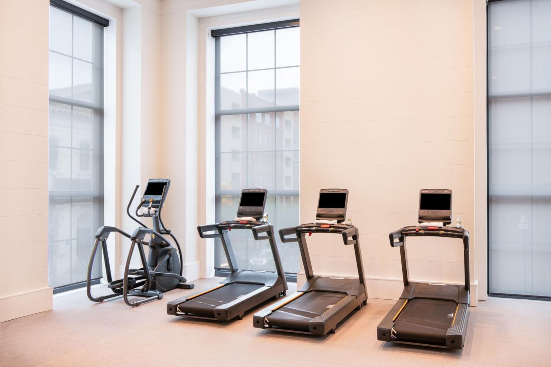 SpringHill Suites by Marriott Baltimore Downtown Convention Center Area gallery photo in Baltimore, MD — image 13