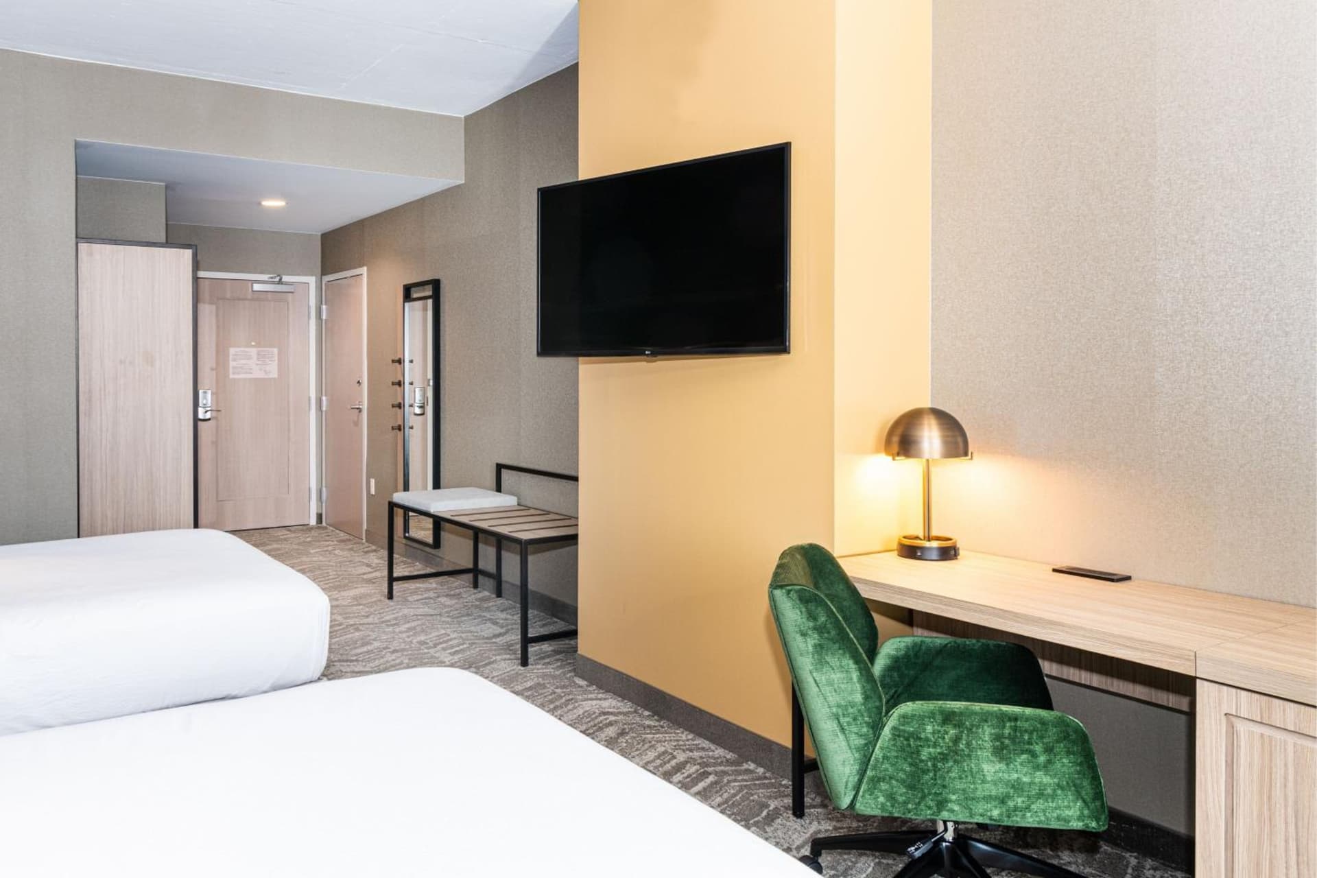SpringHill Suites by Marriott Baltimore Downtown Convention Center Area interior in Baltimore, MD — gallery photo 2