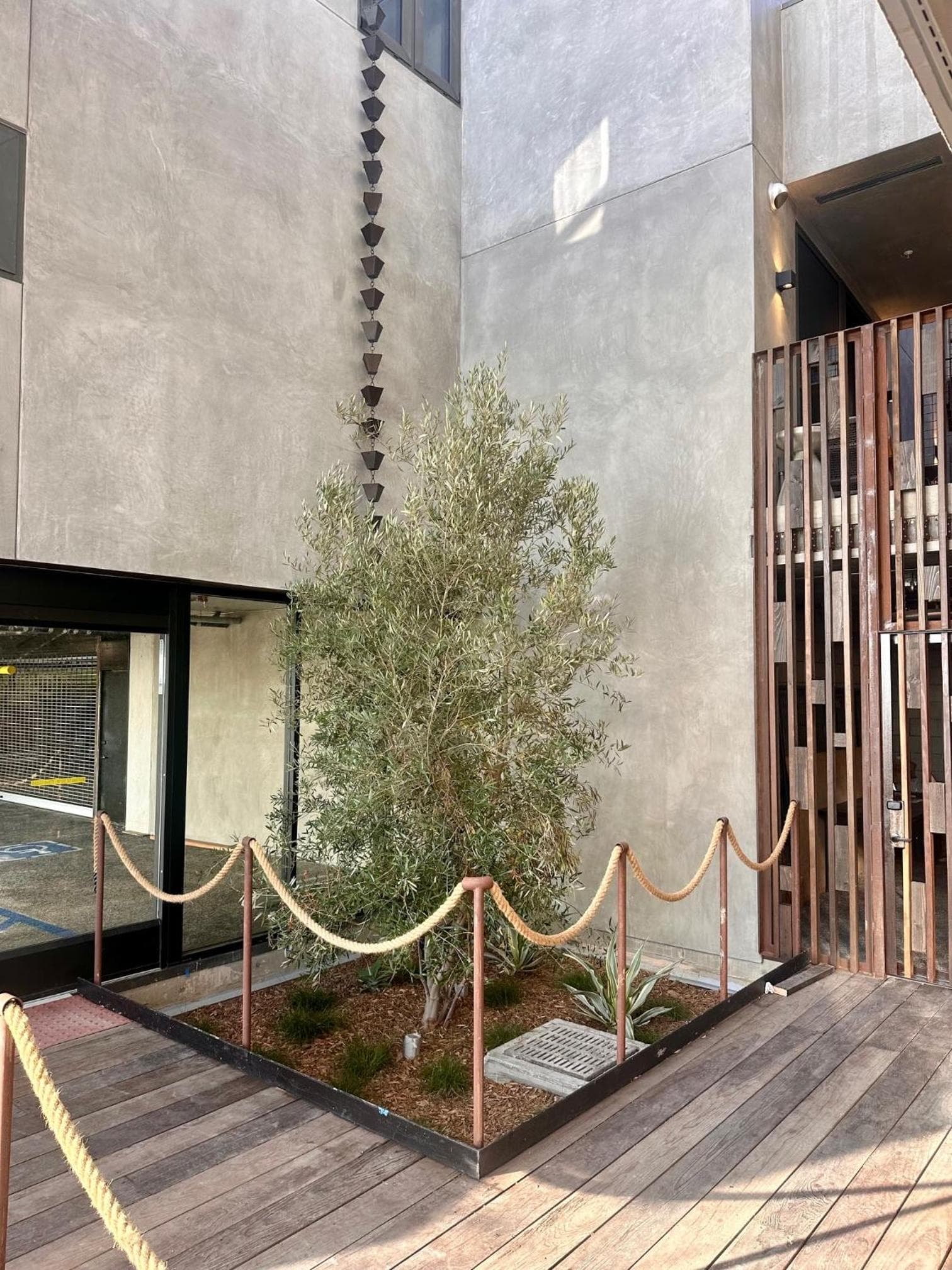 City24 Condo Hotel Little Italy Mission Hills gallery photo in San Diego, CA — image 20