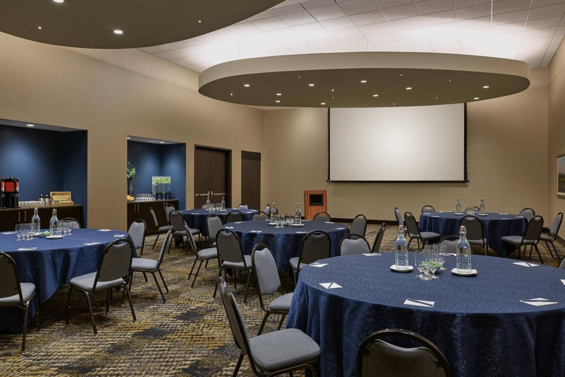 SpringHill Suites by Marriott Denver Downtown gallery photo in Denver, CO — image 13