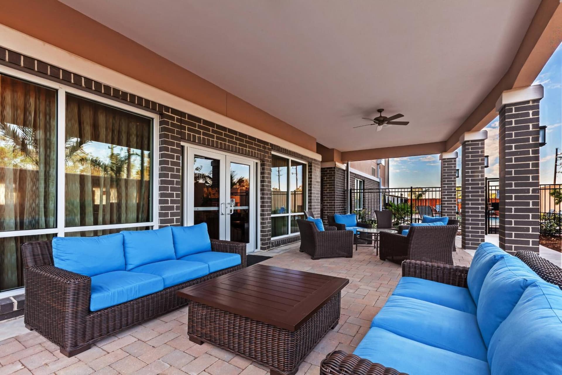Courtyard Houston I-10 West/Park Row exterior or lobby in Houston, TX — main listing photo