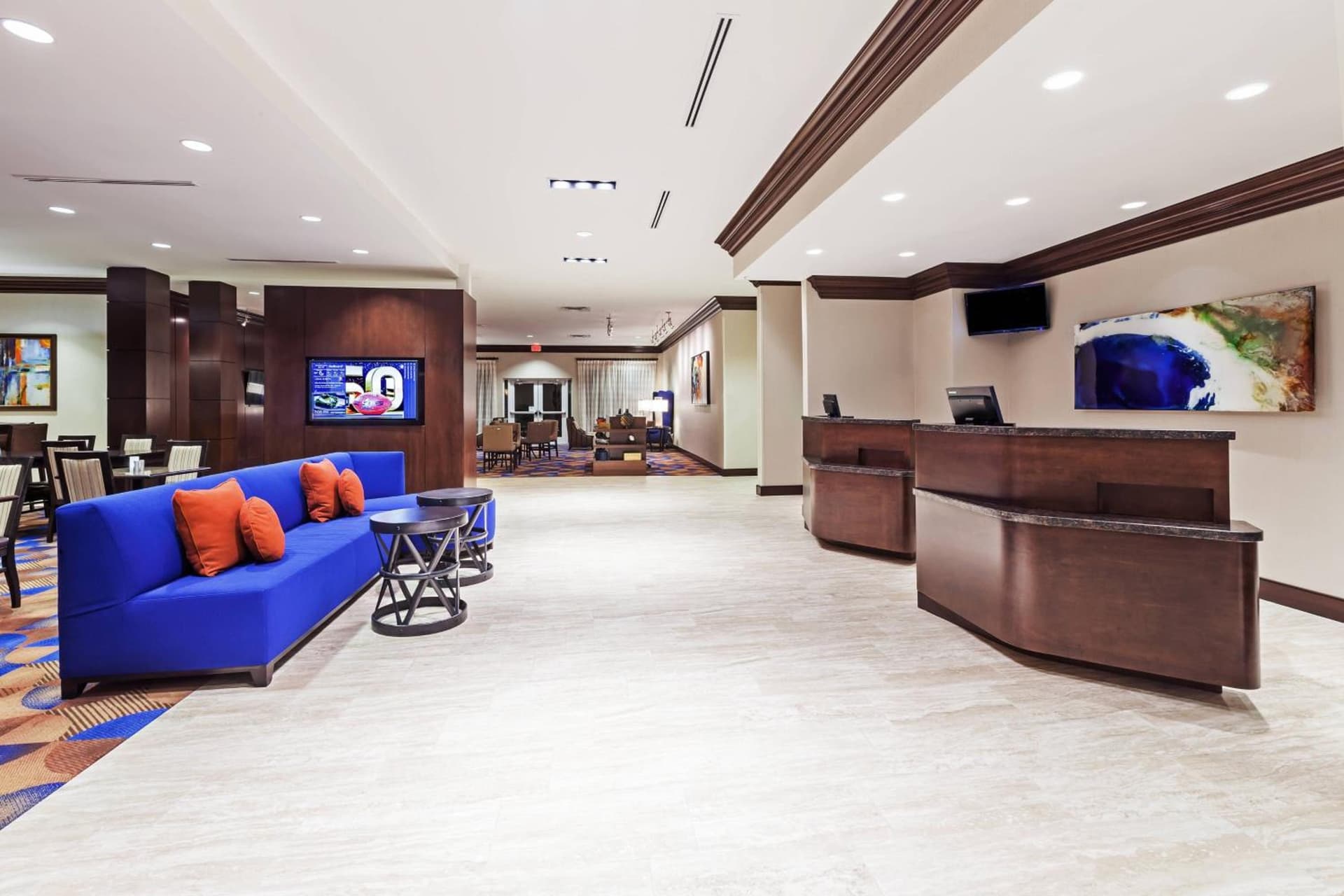 Courtyard Houston I-10 West/Park Row interior in Houston, TX — gallery photo 2