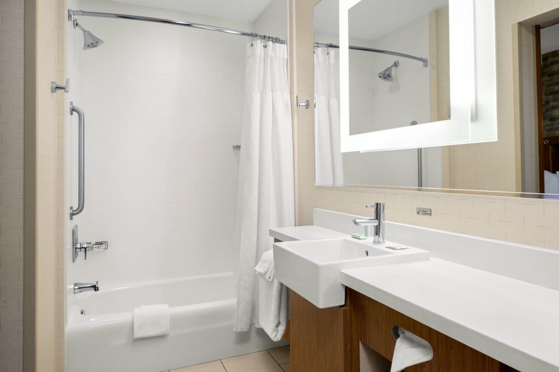 SpringHill Suites Coeur d'Alene interior in Coeur d'Alene, ID — gallery photo 2