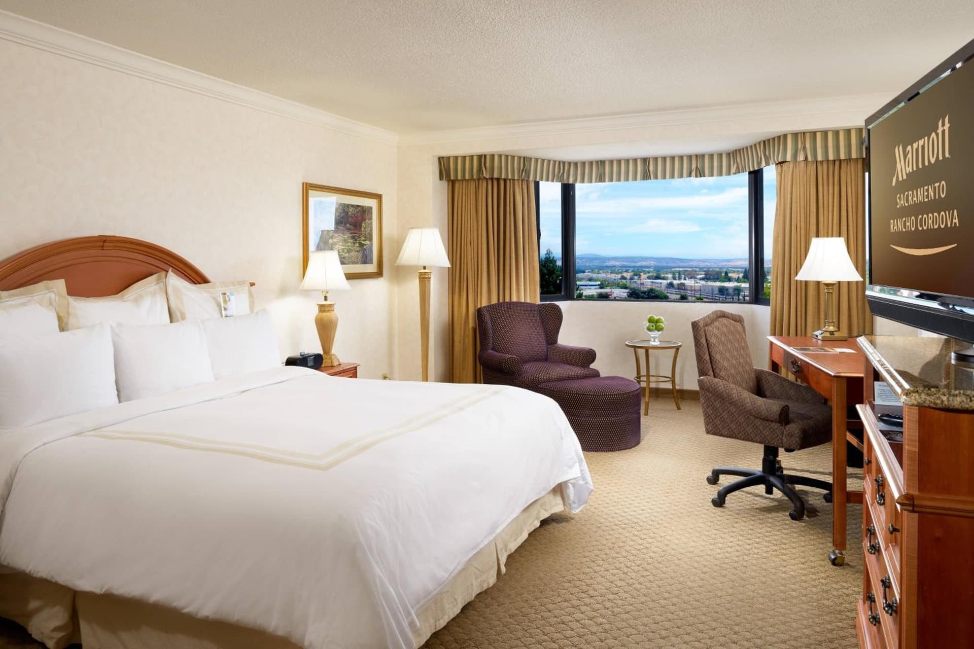 Sacramento Marriott Rancho Cordova - Newly Renovated interior in Rancho Cordova, CA — gallery photo 2